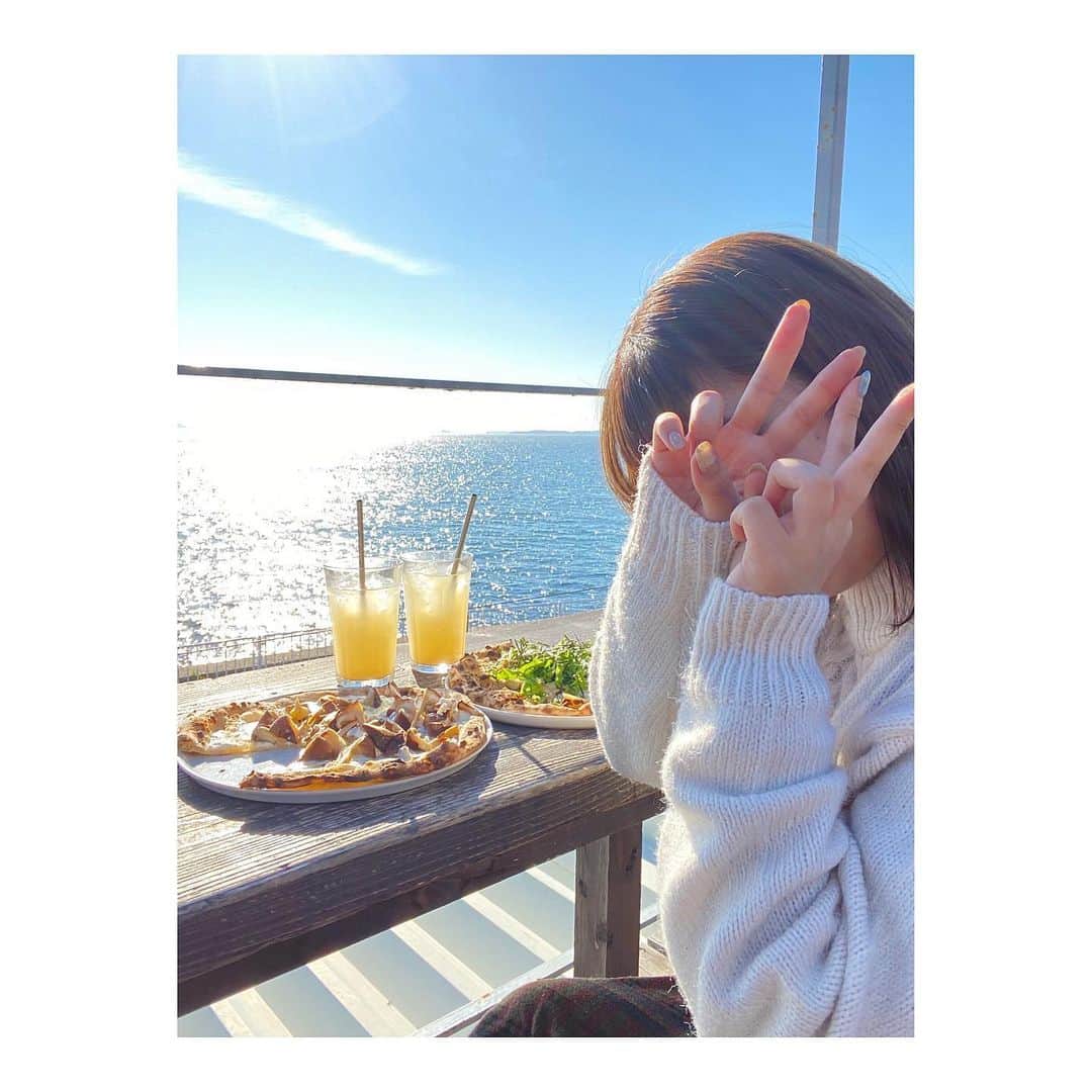 竹内彩姫のインスタグラム：「．  12月が始まりました❄ 2021年も最後まで楽しむぞ〜☁  #cafe #cafeocean #pizza  #西尾カフェ#西尾グルメ #海が見えるカフェ」
