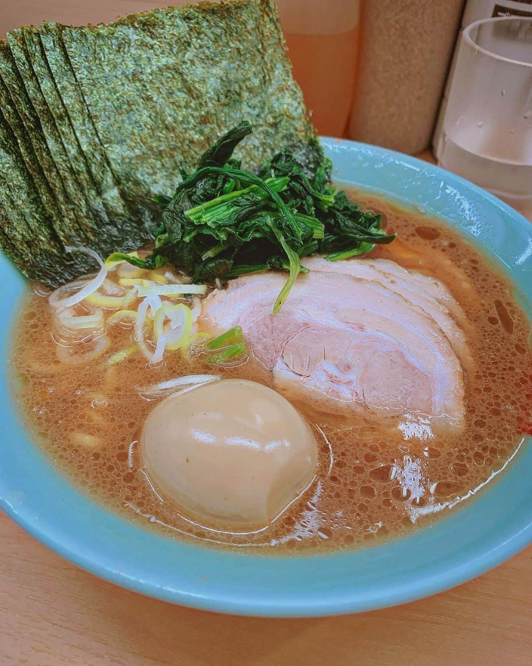 酒井健太さんのインスタグラム写真 - (酒井健太Instagram)「一旦、家系ラーメン  #味濃いめ #麺硬め」12月1日 18時50分 - kenta_sakai