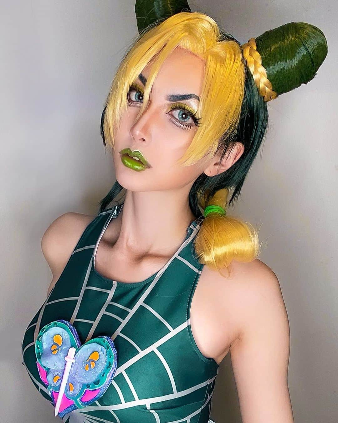 華密美琉さんのインスタグラム写真 - (華密美琉Instagram)「いよいよ今日！！ ジョジョ6部！！  JoJo’s Bizarre Adventure Part 6 Stone Ocean / Jolyne Cujoh  🦋  ジョジョの奇妙な冒険 第6部 ストーンオーシャン   コスプレ / 空条 徐倫   🦋  #ジョジョ #JOJO   https://twitter.com/chamomile_chami/status/1457922643798069260?s=21  #jojosbizarreadventure  #ジョジョの奇妙な冒険  #ストーンオーシャン  #ジョジョ6部  #ジョジョ好きと繋がりたい  #jjba #jojocosplay  #徐倫 #空条徐倫  #ジョジョ立ち  #jolynekujo  #jolynecujoh  #jjbacosplay  #徐倫コスプレ  #ジョジョ好き  #ジョジョコスプレ  #jojosbizarreadventurepart6 #ジョジョの奇妙な冒険ストーンオーシャン  #cosplay #cosplaygirl  #cosplaysexy  #cosplayer #jolynecujohcosplay」12月1日 15時51分 - chamomile_chami