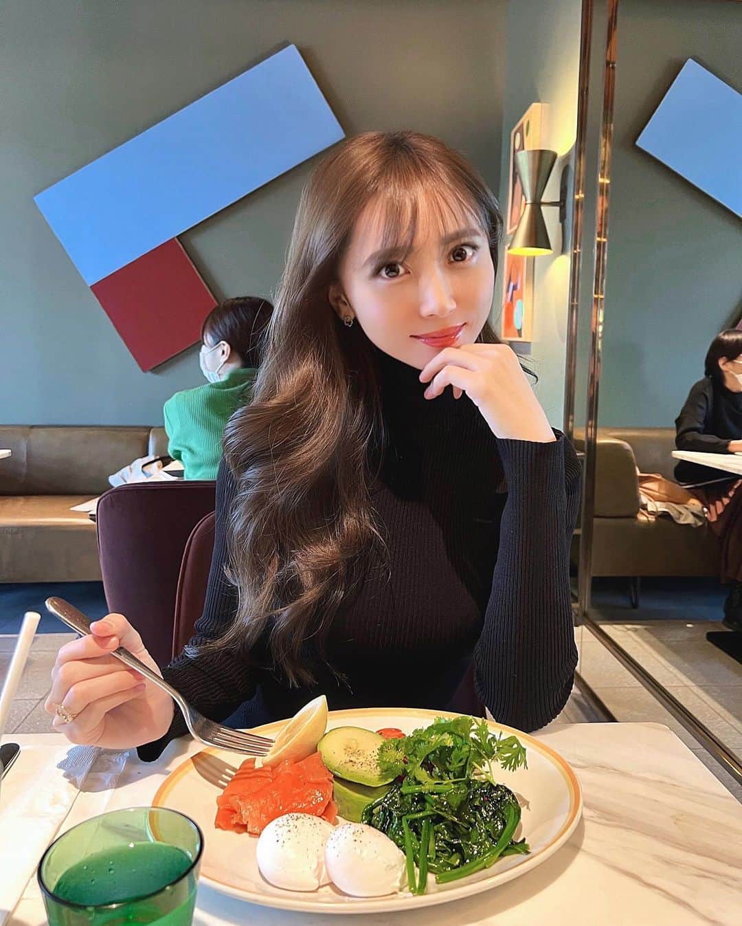 岡部あゆみのグルメインスタ