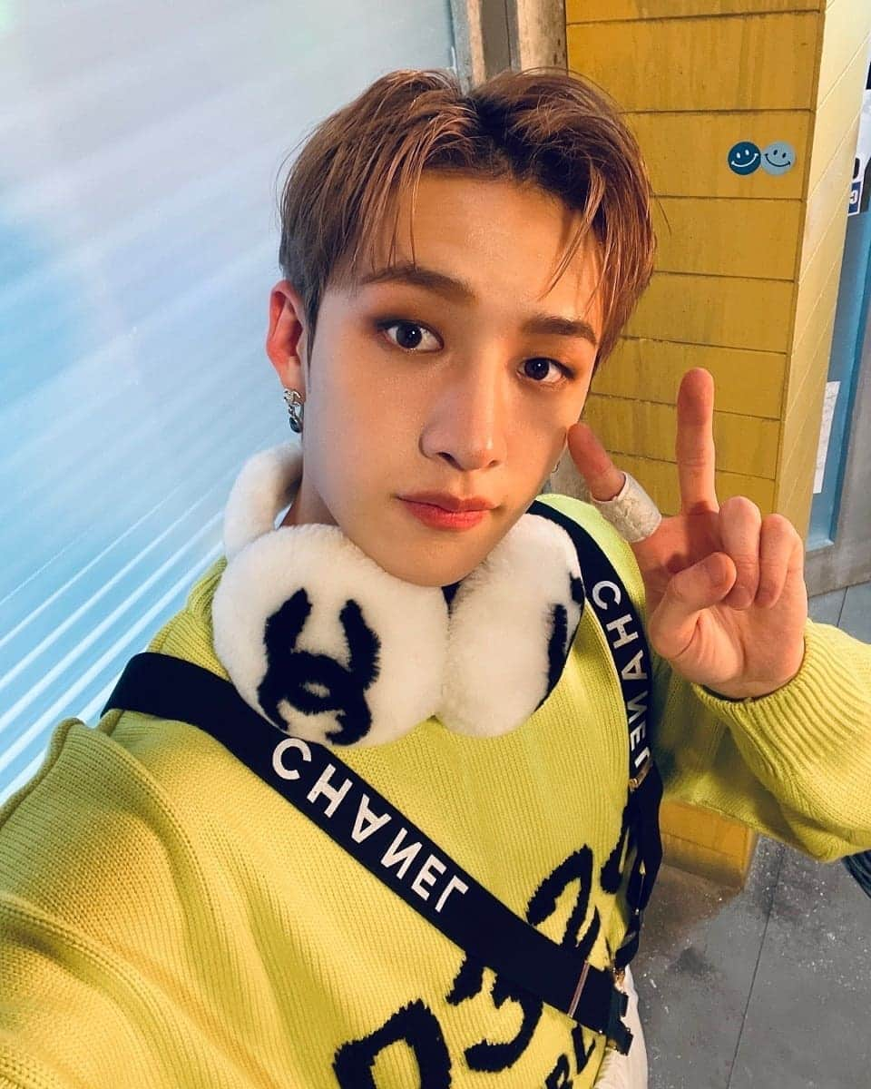 Stray Kidsさんのインスタグラム写真 - (Stray KidsInstagram)「🎄  #StrayKids #STAY #ChristmasEveL #🤙🏻」12月1日 16時57分 - realstraykids