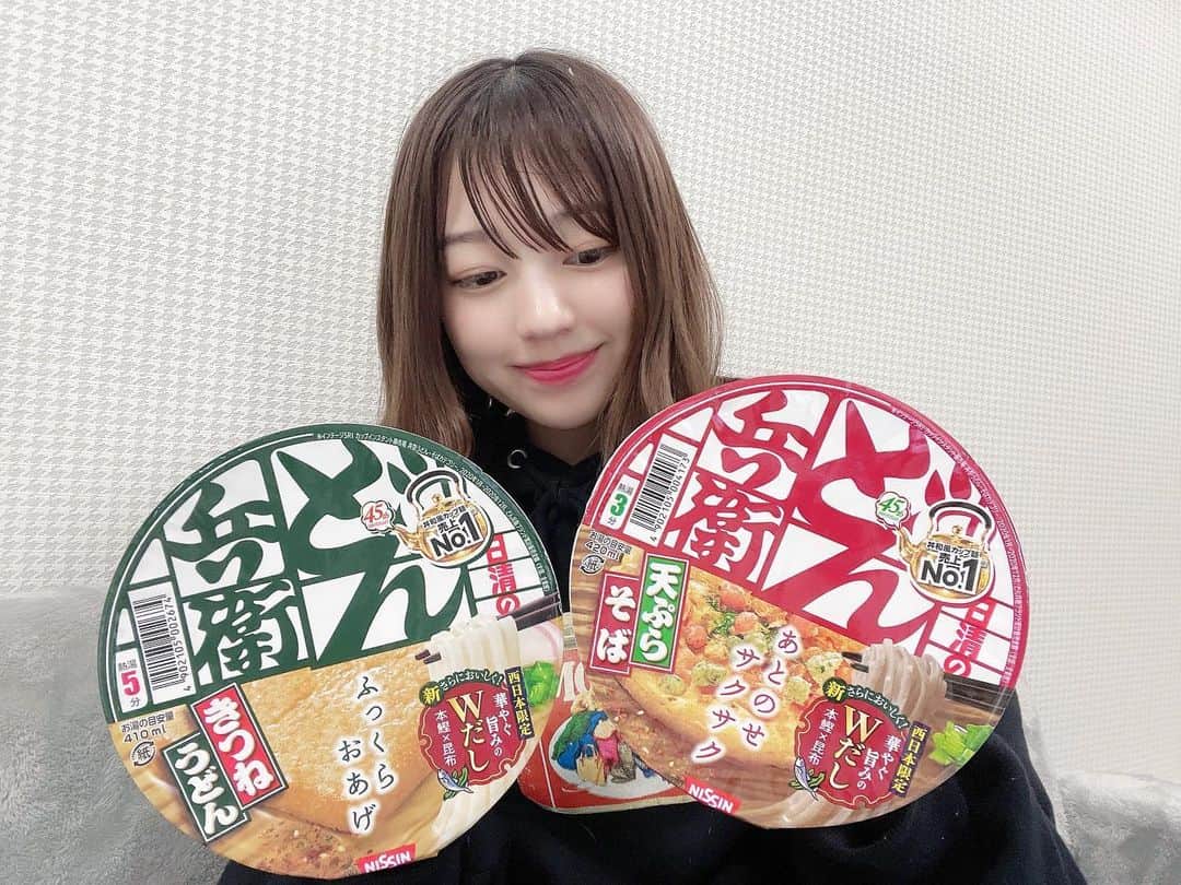 高木悠未のインスタグラム：「\ 嬉しいお知らせ / 「 日清のどん兵衛×LinQ 」 コラボキャンペーン始動!! 12月06日〜1月06日 LinQがキャンペーンサポーターとして就任頂きました!!  お家に常に常備してある高木家必需品でもある 日清のどん兵衛 今まで通り沢山いただきます🤤  キャンペーン team LinQのみなさんは特に 強制参加でお願いします😇!!笑 ↓ 詳細HP https://www.aeon-kyushu.info/lp/donbei_campaign/ ↑  #どん兵衛 #イオン九州CPサポーター #LinQ」