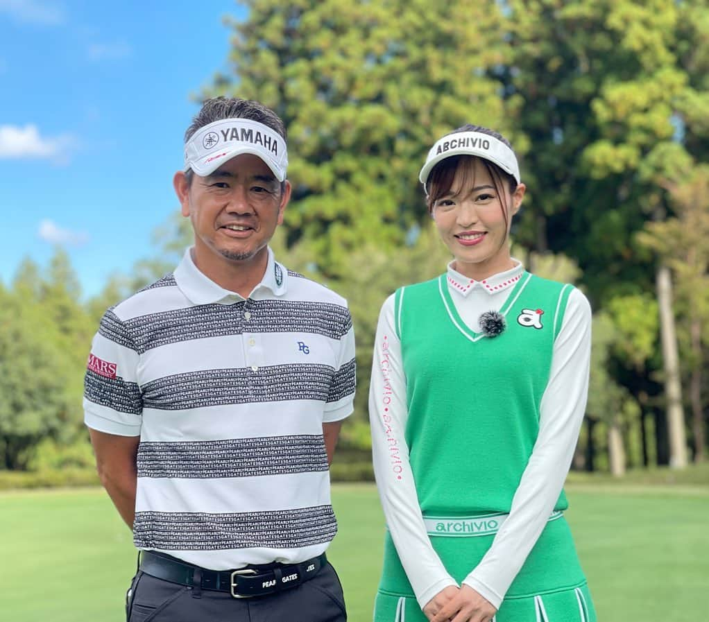 高橋としみさんのインスタグラム写真 - (高橋としみInstagram)「今日のuuum golfの動画は #藤田寛之　プロをお迎えして ドライバーのレッスンです⛳️✨  つかまった［最強フェード］  明日以降もアイアン、ウッドと 動画アップされます✨ 楽しみにしててください😊  ウェア　@archivio.official_online  #ゴルフ#ゴルフ女子#uuumgolf #golf」12月1日 22時32分 - toshimi_1002