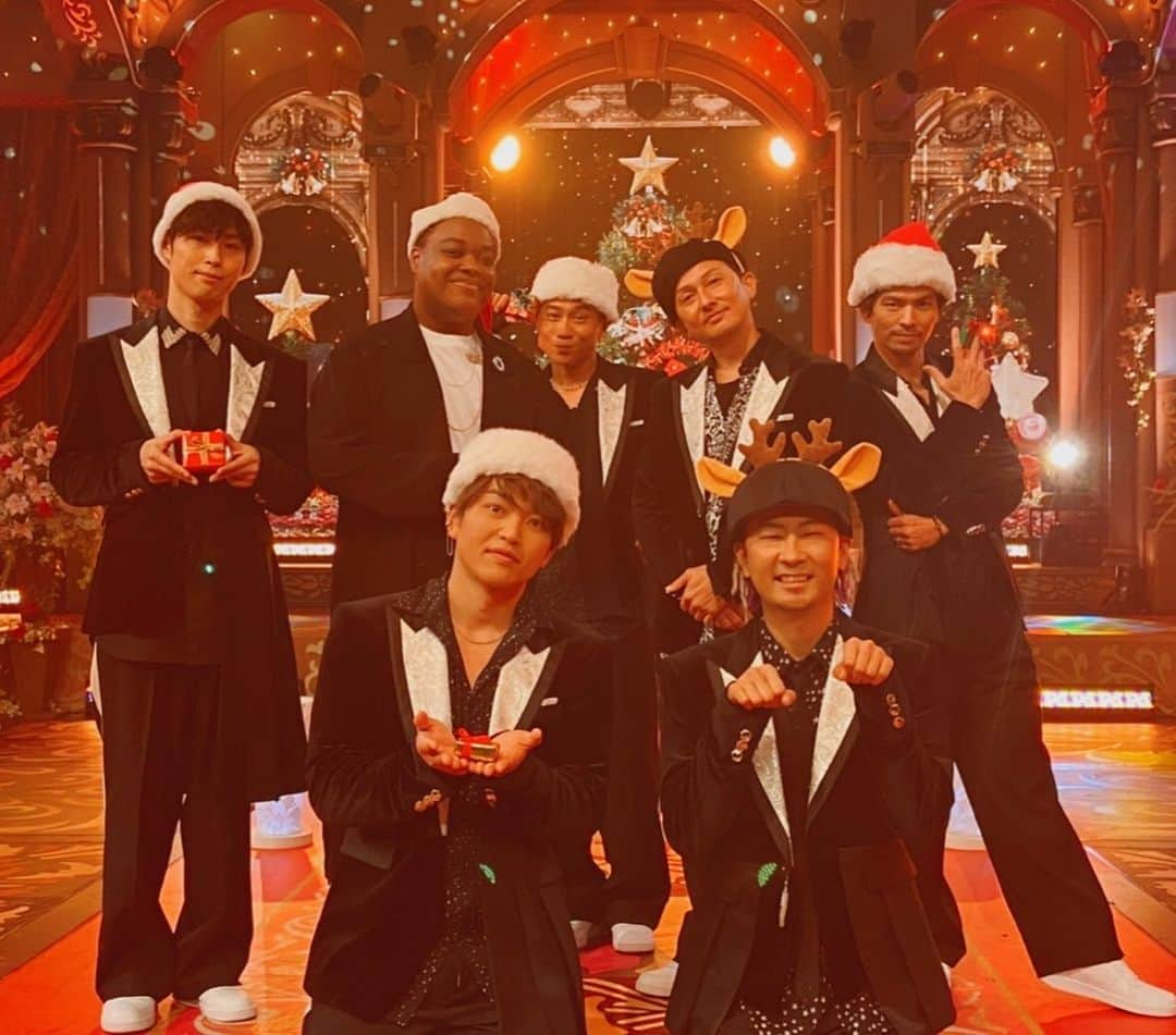 YORIさんのインスタグラム写真 - (YORIInstagram)「2021.12.01 FNS歌謡祭  クリス•ハートさんとコラボさせて頂きました！ 「All I Want For Christmas Is You」  クリスマスですね🎄  #fns歌謡祭2021 #dapump #クリスハートさん #クリスマス」12月1日 22時54分 - yori_dp