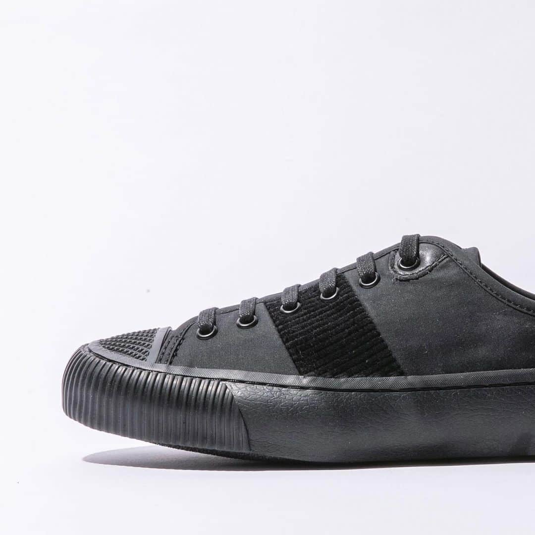 アドミラルのインスタグラム：「Admiral Footwear 2021 AW [BEATTY MI / BLACK] 14,300JPY (tax in)  英国ミラレーン社のDriden Sahara6 を使用したバルカナイズスニーカー  #footwear #admiral #admiralfootwear #sneakers #2021aw #スニーカー #アドミラル #ミラレーン#アドミラルフットウェア #millerain」