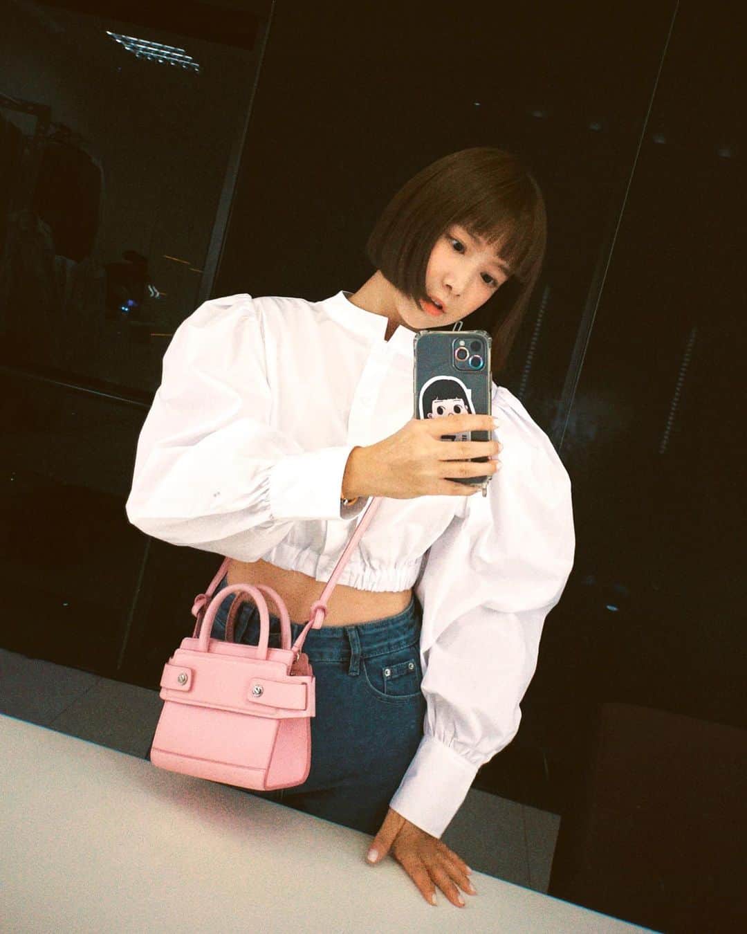 リー・ジャーインさんのインスタグラム写真 - (リー・ジャーインInstagram)「💜自帶開心💛」11月8日 18時46分 - junoohknow