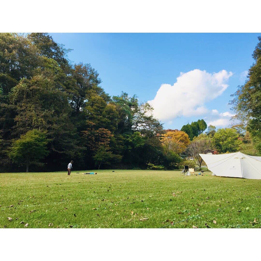 伴都美子さんのインスタグラム写真 - (伴都美子Instagram)「✔️ ⁡ いつかのデイキャンプ。 ⁡ 天気にも恵まれました。 ⁡ 兄上、ありがとう！ ⁡ ⁡ ⁡ #🏕」11月8日 18時52分 - van._doasinfinity