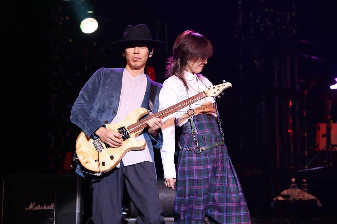 相川七瀬さんのインスタグラム写真 - (相川七瀬Instagram)「奇跡の夜。織田さん、布袋さん、マーティ、柴ちゃん、室姫さん。本当に有難う御座いました。今もまだ夢の中にいるような気持ちです🎸❤️🎤 ROCKってやっぱり最高だね！！  衣装はもちろん @viviennewestwood です！！  #すべてのみなさまに  #愛と感謝とリスペクトを  #ありがとうございました #viviennewestwoodman」11月8日 22時36分 - nanasecat