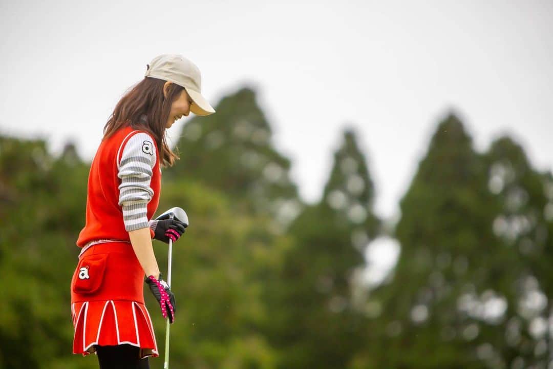 宮崎宣子さんのインスタグラム写真 - (宮崎宣子Instagram)「こんな表情してるなんて、 私、めちゃくちゃゴルフ好きじゃん🤣 @manacamera55_golf  気づかせてくれてありがとうございます❣️  #プロカメラマン #golfwear  #archivio #golfclub  #callaway」11月8日 23時45分 - miyazaki_nobuko