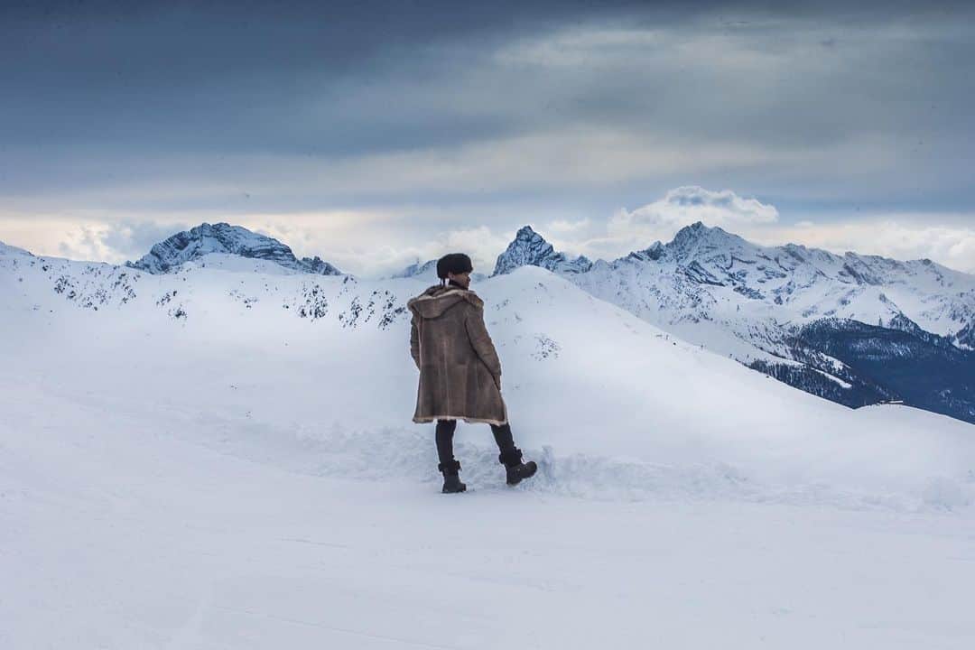 アッシャーのインスタグラム：「“Don’t worry fellas Winter’s coming.”」