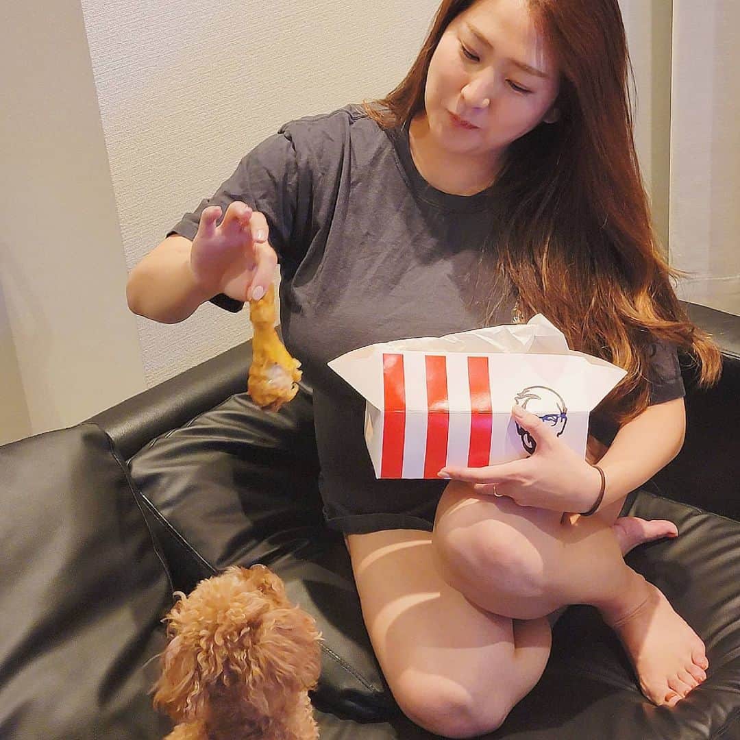 うさまりあのインスタグラム：「. . . . . . . . . . . . . . You want？ . . . . . . (Dog)Yes！！！ . . . . . . . #kentackey #plussize #plussizemodel」