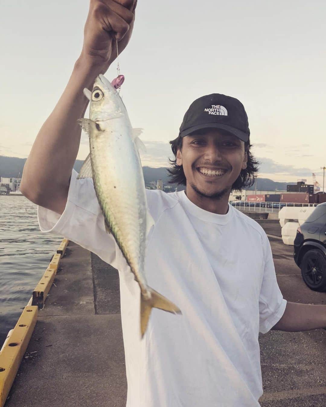 大崎玲央のインスタグラム：「🎣🎣🎣 #kobelife」