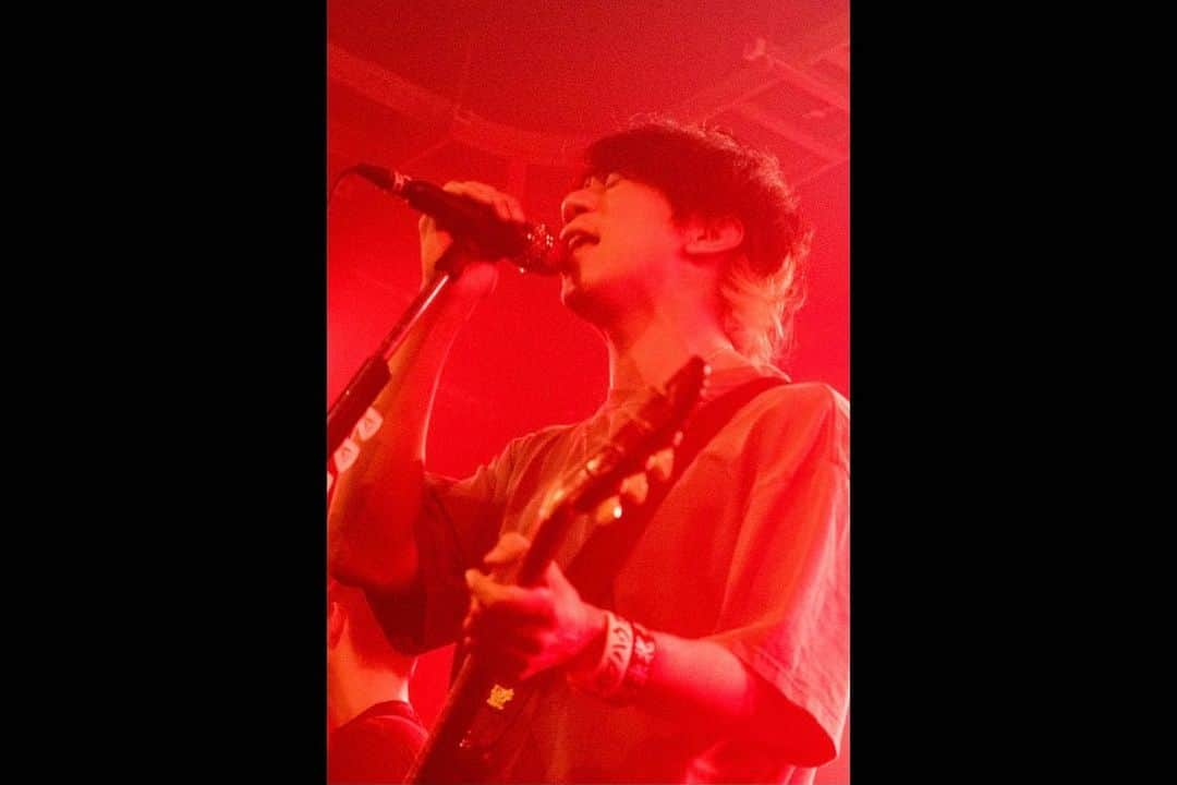 MONOEYESさんのインスタグラム写真 - (MONOEYESInstagram)「2021.11.07 Between the Black and Gray Tour 2021 KLUB COUNTER ACTION MIYAKO photo by Maki Ishii  #monoeyes」11月9日 16時38分 - monoeyes_official