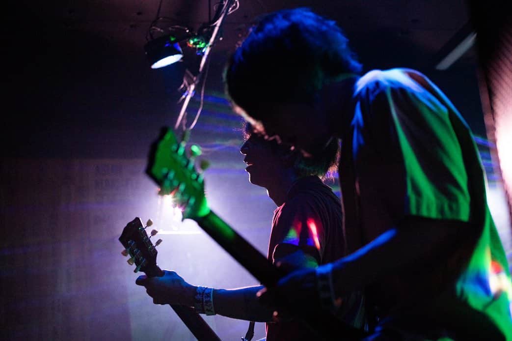 のインスタグラム：「2021.11.08 Between the Black and Gray Tour 2021 大船渡KESEN ROCK FREAKS photo by Maki Ishii  #monoeyes」