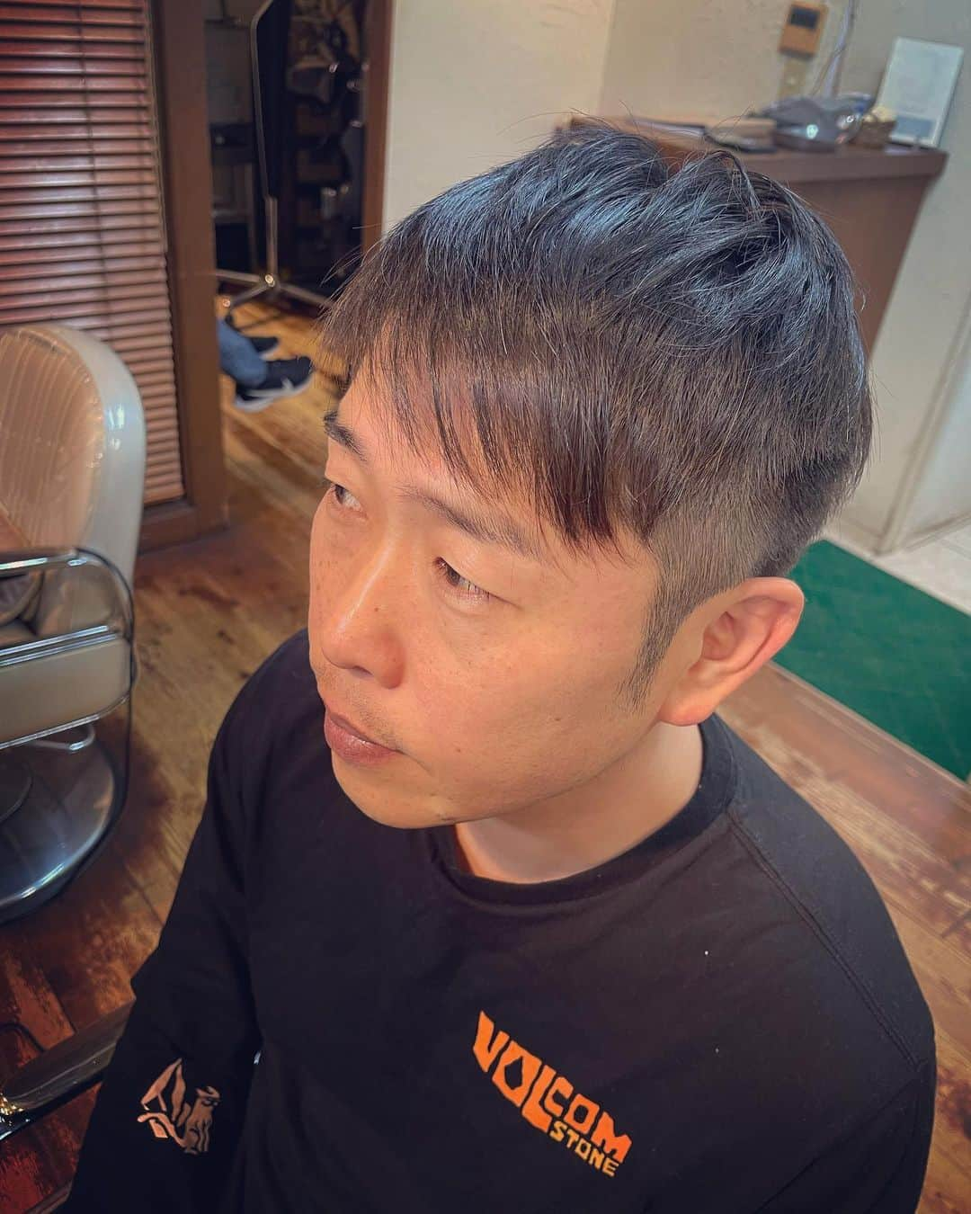 杉本知香さんのインスタグラム写真 - (杉本知香Instagram)「金成くん、アキちゃんと同じく大阪住んで新喜劇出てるので、 ほぼ一年ぶりにフォレスト来れましたー😆 久しぶりに会えて嬉しかった❗️  #中目黒美容室 #千葉公平#金成公信 #吉本新喜劇  元#ギンナナ」11月9日 17時18分 - sugimotoc