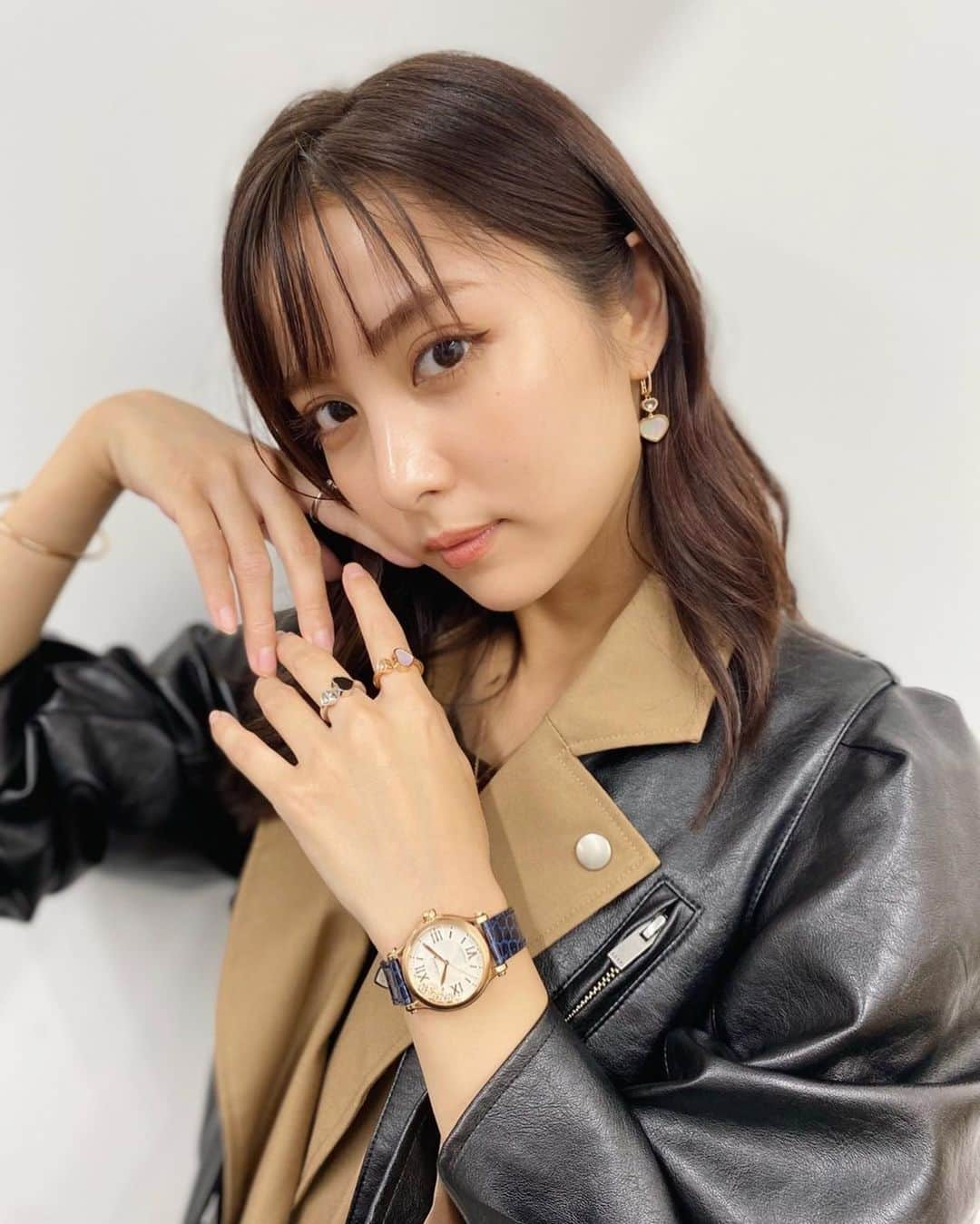 石川恋さんのインスタグラム写真 - (石川恋Instagram)「My favorite items❄️ 冬コーデもChopardと一緒に。 シンプルなのに品が出るし、どんなお洋服にも合う！ #ChopardHappyDiamonds #ChopardHappyStyle」11月9日 18時01分 - ren_ishikawa