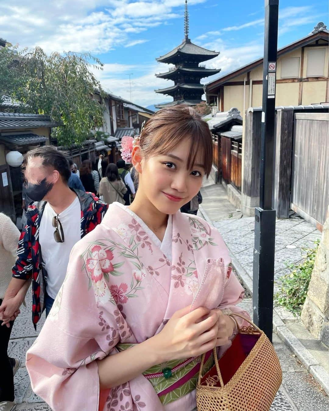 保﨑麗さんのインスタグラム写真 - (保﨑麗Instagram)「着物きました👘  (撮影の時だけマスク外してます)  #着物#着物レンタル#京都#着物女子 #kyoto#kimono#kimonostyle#japanesegirl」11月9日 19時13分 - hozaki_rei