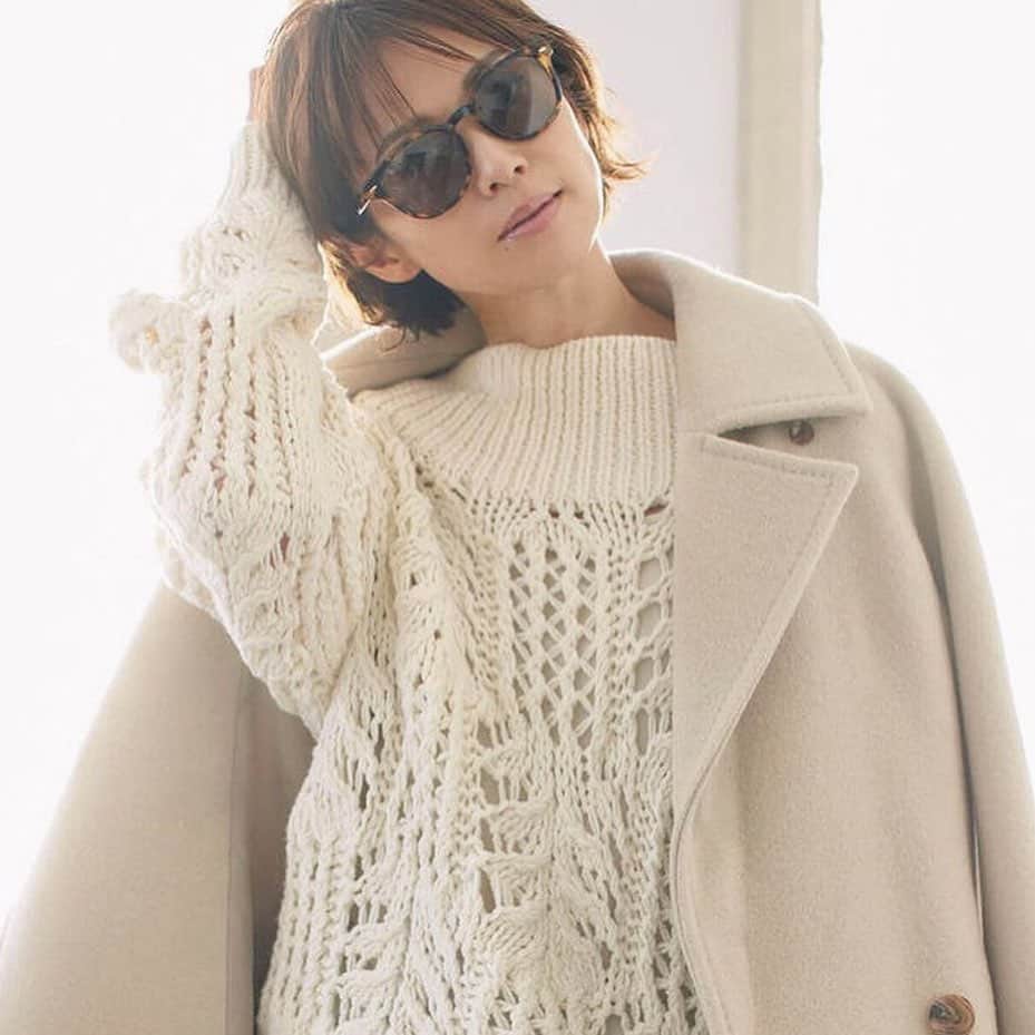 畑野ひろ子のインスタグラム：「@sanyo_style_magazine @epoca_official のニット、素敵だったなぁ🥰」