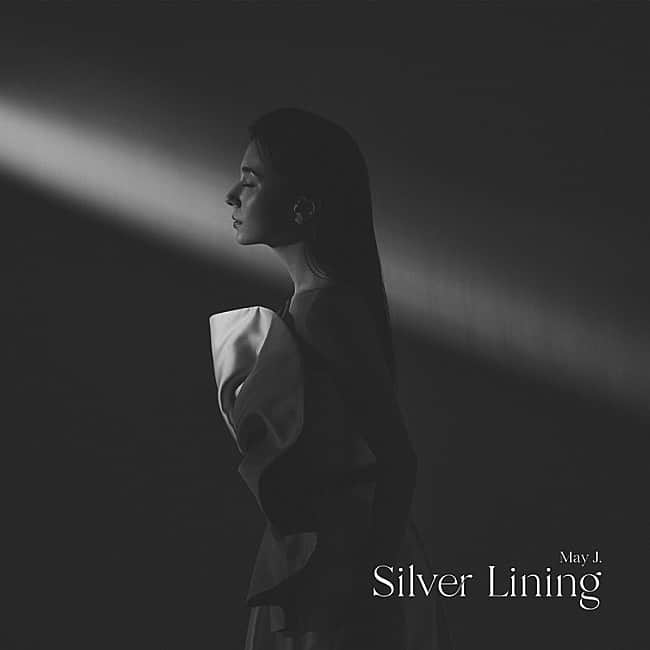 May J.さんのインスタグラム写真 - (May J.Instagram)「9th original album "Silver Lining" (希望の兆し)  全曲作詞作曲をしました。 自分自身と向き合い、今の私を表現する歌詞とメロディーを一切妥協なくじっくりと時間をかけて制作。 私の悩みや葛藤、アイデンティティーをこの作品に注ぎ込みました。 ここまで自分自身のためにソングライティングをしたのは初めてかもしれない。 全曲とてもパーソナルな内容です。 ある意味デビューアルバムのような気持ち！！！ 12月8日 Release Hope you’re gonna love it xxx  #SilverLining #NewAlbum  Artwork:semimarrow @semimarrow Photography:Masaya Tanaka (TRON management)@masayatanaka1212 Hair/Make-up:Megumi Kuji(LUCK HAIR) @megumikuji_luckhair Styling:Ai Suganuma (TRON management)@aisuganuma」11月9日 22時07分 - mayjamileh