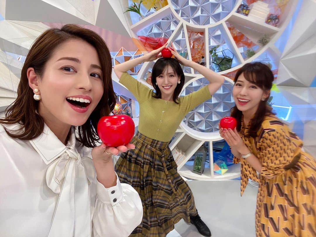 横山ルリカさんのインスタグラム写真 - (横山ルリカInstagram)「. #🍎🍎🍎 #apple #😆😆😆」11月9日 22時16分 - rurika_yokoyama_official