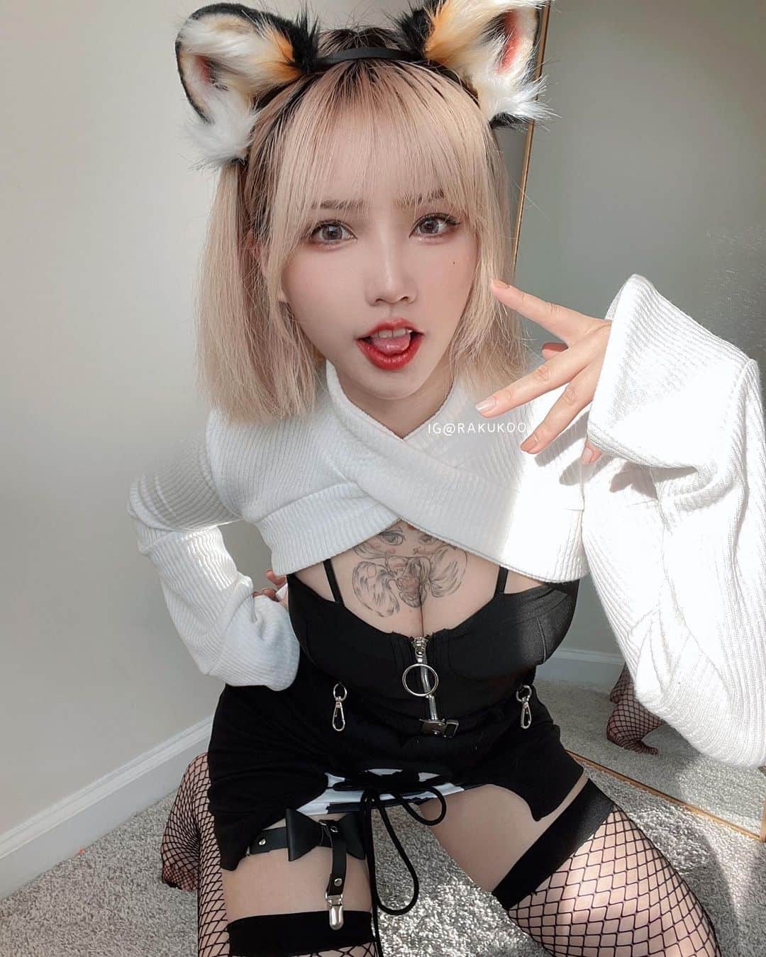 犬神洛洛子のインスタグラム：「🐯Hear me roar!」