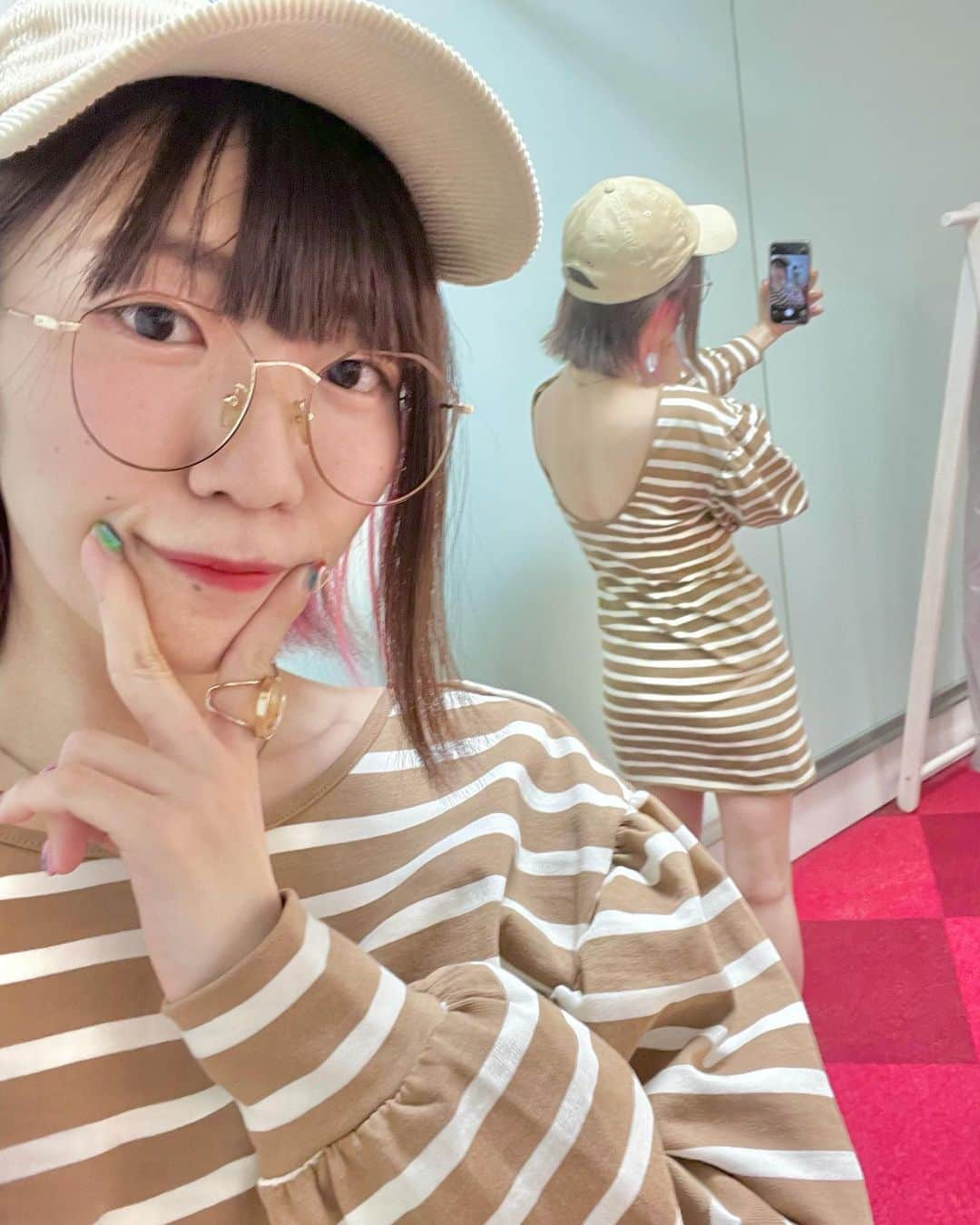 ぱいぱいでか美さんのインスタグラム写真 - (ぱいぱいでか美Instagram)「あったかかった日の私服🍠 . 2週間前くらいにすごい暖かい日ありましたね その日のやつです。 何でこんなに髪バシバシなのかは覚えてないです。😂 そんでさー！背中ー！あいてらぁーねー！ 着た感じそんなことないんだけど写真で見ると思ったよりあいてた。笑 肩甲骨見せ見せワンピースでございます。 . #honeymihoney #angelblue #pinkcres #2365 #俺はインスタグラマーになりてぇ」11月10日 20時24分 - paipaidekami