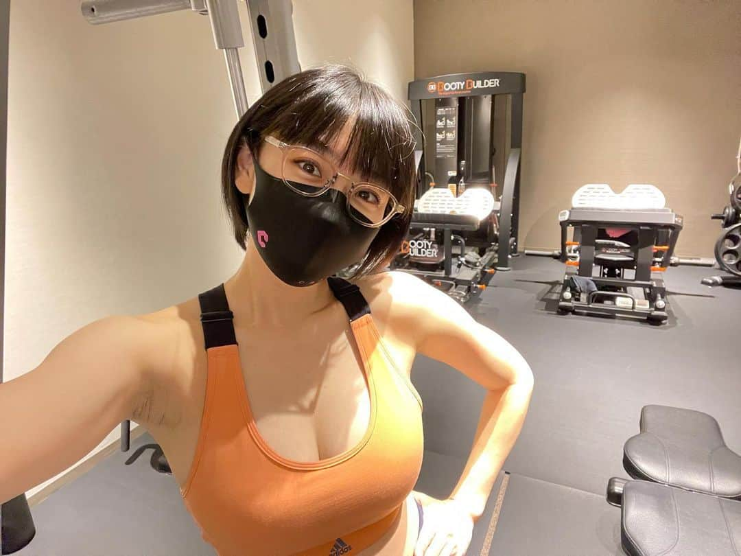 時東ぁみさんのインスタグラム写真 - (時東ぁみInstagram)「仕事前にスッキリしてきたよー💪🏻 ・ ナリトレさんでもマタニティトレーニング再開☆ ナリトレさんは大会に出られるすごい方々からマタニティまで見てくれる幅の広さがすごいっ！！ ・ 引き続きお世話になりますっ！！ ・ #時東ぁみ #パーソナルトレーニング #女性専用ジム #naritore #ナリトレ #トレーニング #training #workout #筋トレ #筋トレ女子 #お尻 #お尻トレーニング #尻トレ #トレーニングウェア#trainingwear #成長記録 #🍑 #モテる体 #いつでも脱げる身体 #トレーニー  #マタニティトレーニング #maternitytraining #お世話になります」11月10日 15時57分 - amitokito