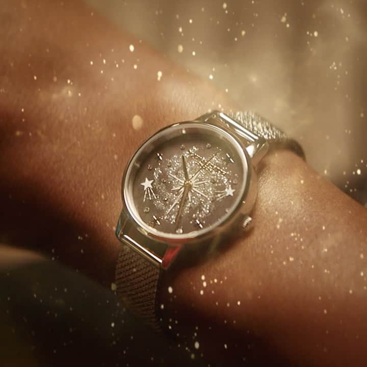 のインスタグラム：「Have you spotted us on TV yet? We’ve officially launched our first-ever TV ad in the UK! 💫   Discover out of this world gifts from our Celestial collection - the perfect pieces to leave them feeling as cosmic as they truly are ✨ We want to celebrate this wonderful milestone with our lovely community, so we’re giving you the chance to win a Celestial gift for yourself and a loved one. To enter, follow these steps:   ⭐ Tag the shining star in your life below 🌙 Tell us why they’re the centre of your universe ⭐ Like this post   Let’s spread a little Celestial sparkle together ✨   Competition closes 19/11/2021 Winner will be contacted via DM. Good luck! 💫 #OliviaBurton #TheCelestialEffect」