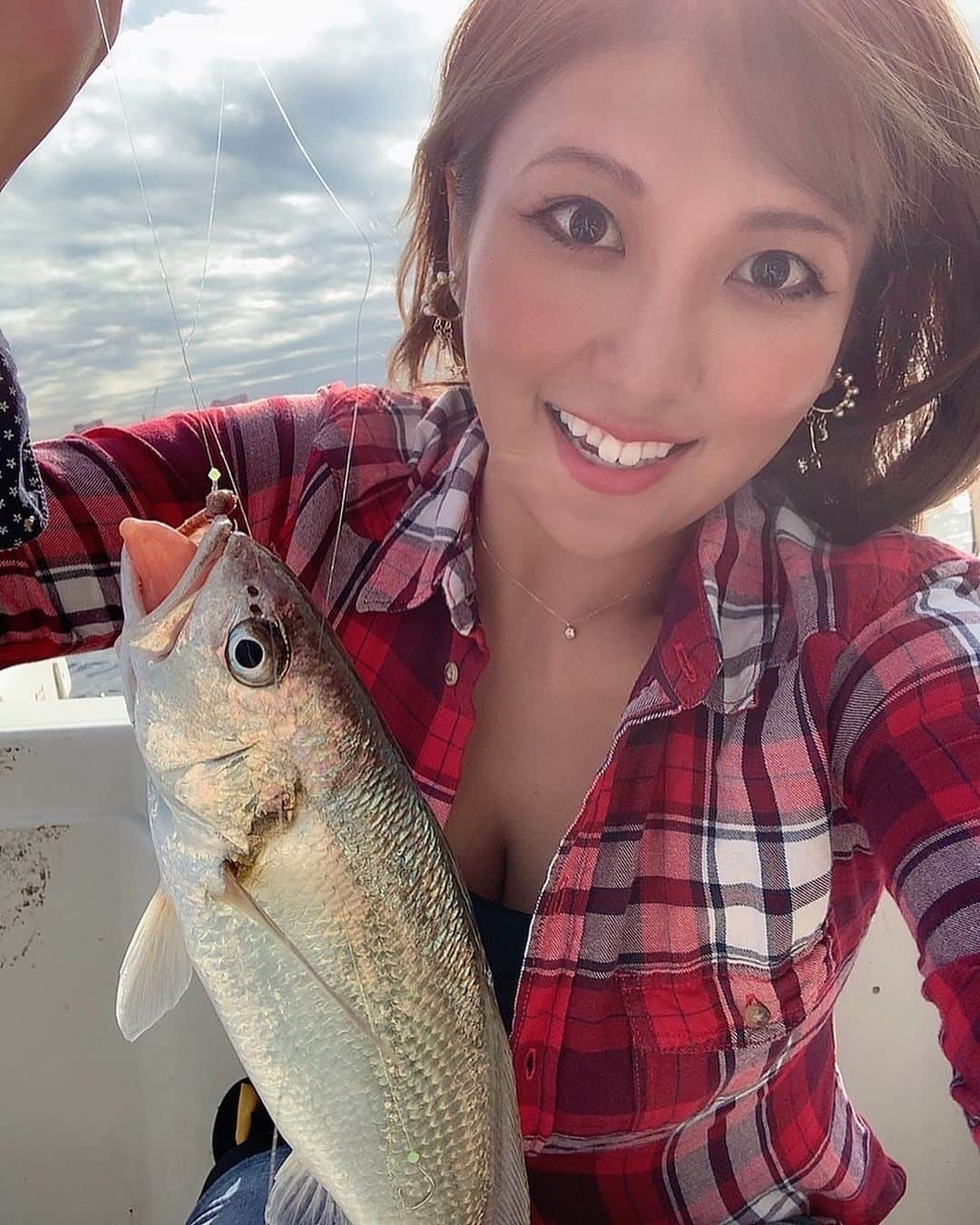 神谷麻美さんのインスタグラム写真 - (神谷麻美Instagram)「#釣りガール ‪🎣‬🥰💖❤️‍🔥💖❤️‍🔥  #サメ　の鋭い目👁かっこいい🦈❤️‍🔥🤩❤️‍🔥 #鮫 ちゃん🦈🦈🦈💕💕💕」11月10日 21時53分 - asamice428