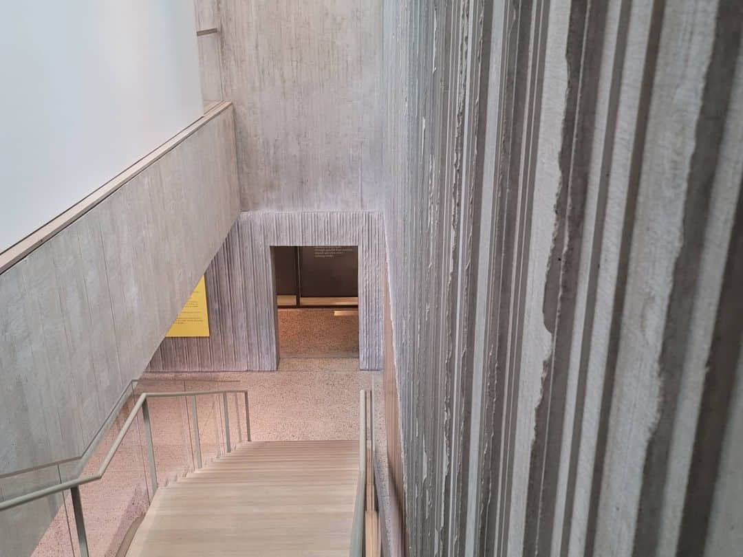 レクシー・ベルさんのインスタグラム写真 - (レクシー・ベルInstagram)「Clyfford Still Museum  . . #abstractexpressionist #art #clyffordstill」11月11日 7時20分 - omgitslexi