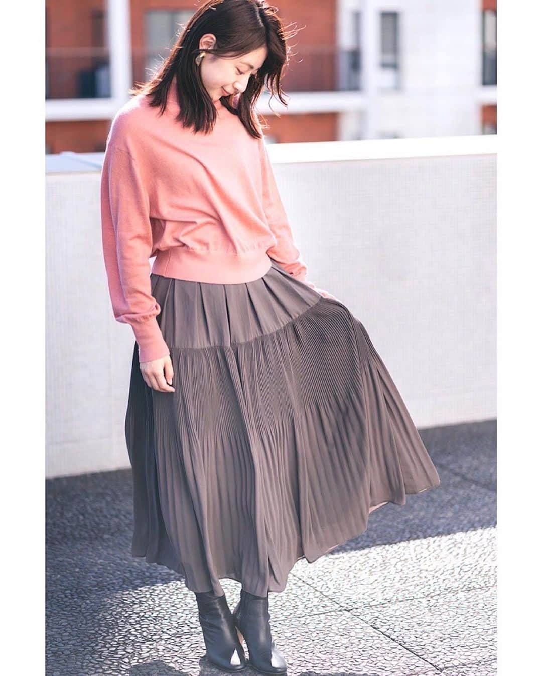 林美沙希さんのインスタグラム写真 - (林美沙希Instagram)「. おはようございます☀ 今日も一日頑張りましょう〜！ 東京はよく晴れています。  #annニュース#林美沙希#衣装」11月11日 9時18分 - misaki0hayashi