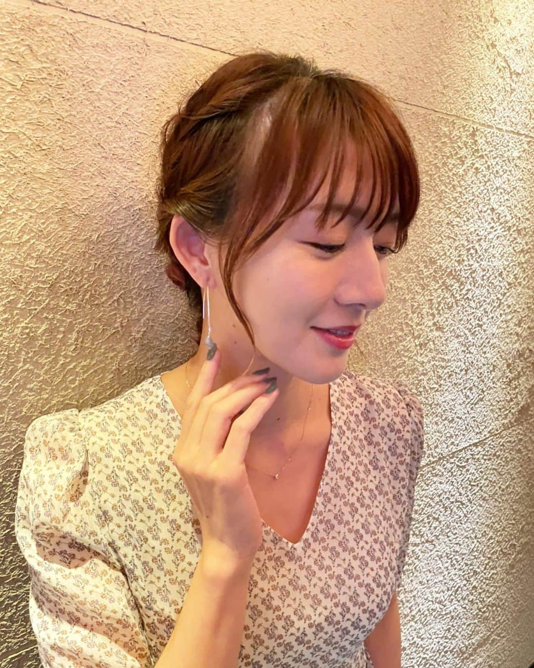 大島由香里さんのインスタグラム写真 - (大島由香里Instagram)「昨日放送BS朝日「美女と焼肉」ご覧いただきましたか？ 美味しいお肉をたくさん食べられて大満足なロケでした🥩  #バラいろダンディ #大島由香里」11月11日 11時12分 - yukari__oshima