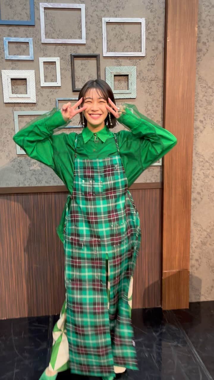 加村真美のインスタグラム：「全身「緑」の日  #カム衣装」