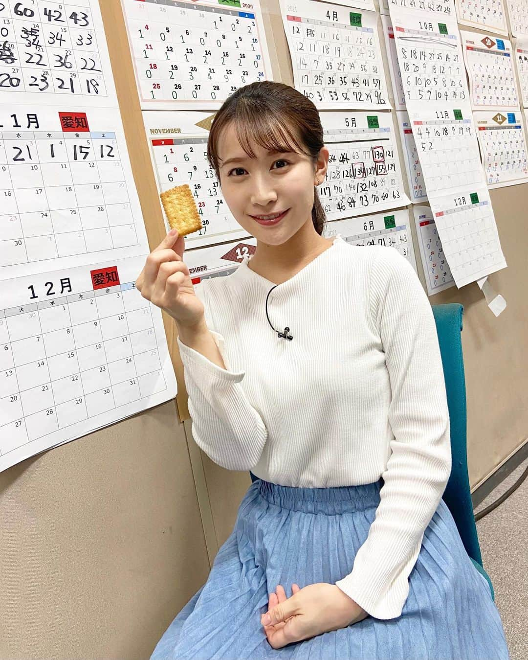 島津咲苗さんのインスタグラム写真 - (島津咲苗Instagram)「さつまいも好きでしょ？と、上司が さつまいも味のサブレをくれました😙笑 11月11日だから、アレを食べた方も多いでしょうか？！ 明日もよろしくお願いします♪ . . . #11月11日 #日本記念日協会 #手羽先の日 #豚まんの日 #鮭の日 #立ち飲みの日 #チンアナゴの日 #鏡の日 #たくあんの日 #他にも色々 #メーテレ #アップ #アナウンサー #島津咲苗」11月11日 22時54分 - sanae_shimazu