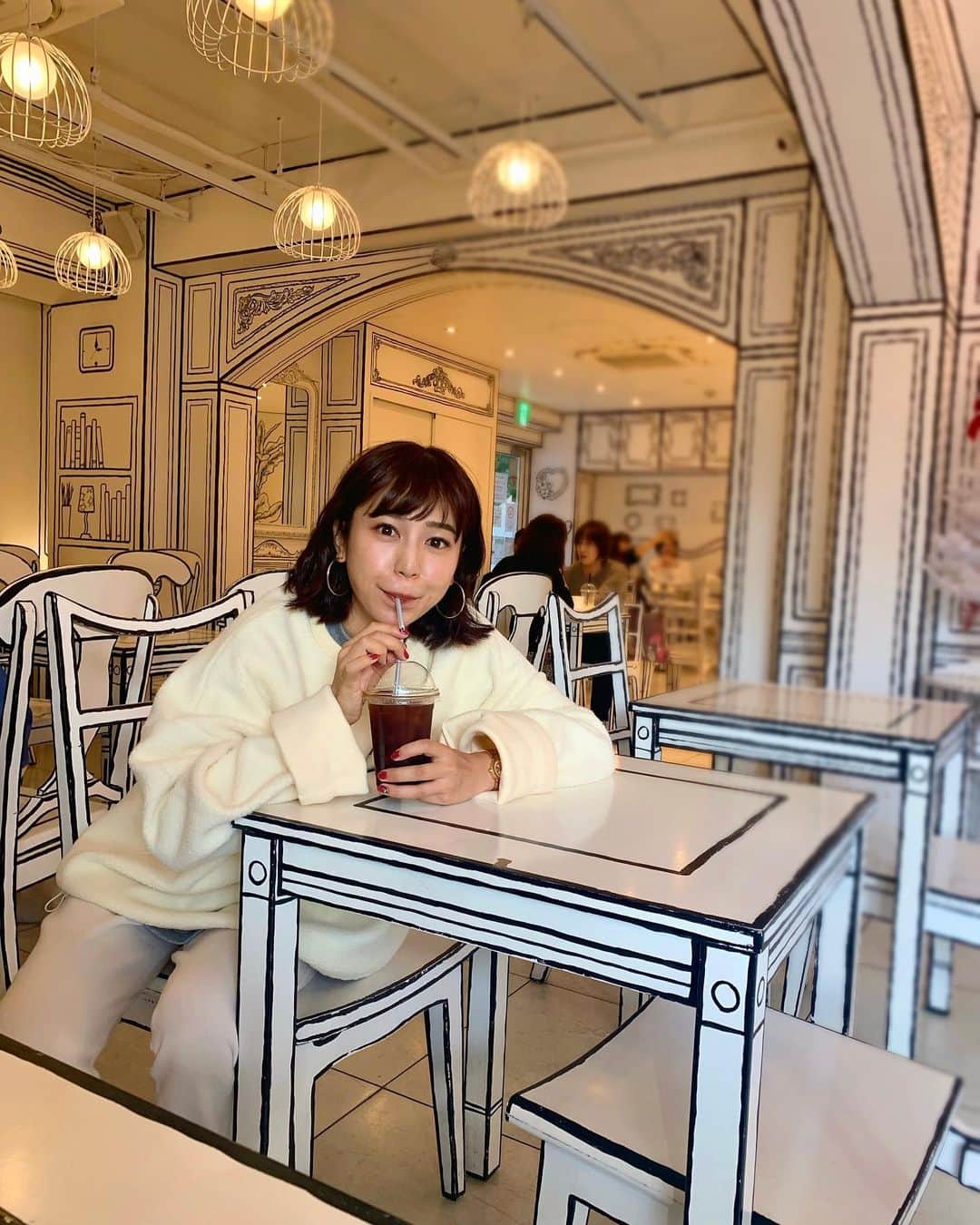 夏江紘実のインスタグラム：「. 🖤🤍🍹🖤🤍🍹🖤🍹 . . . #photo #photography #picture #cafe #2dcafe #coffee」
