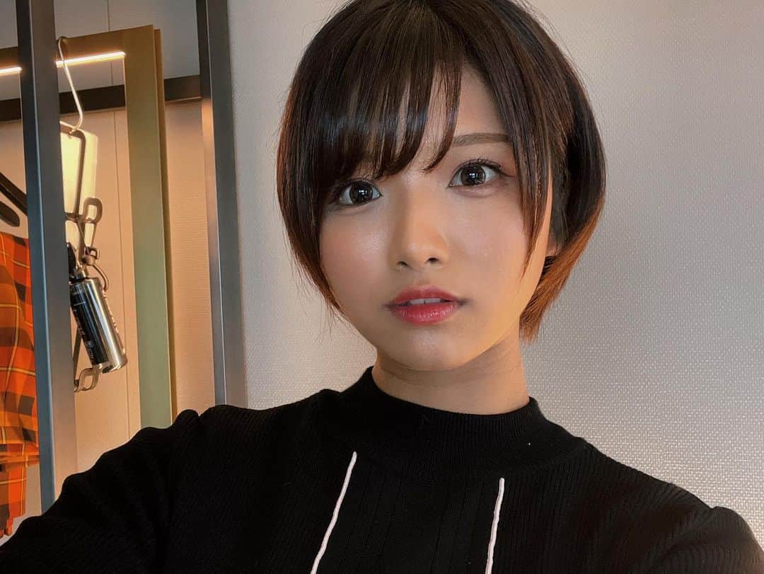 山本ゆうかのインスタグラム：「🧼👚」