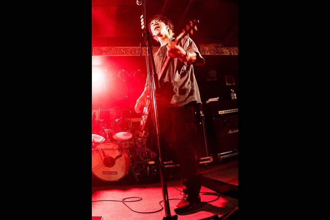のインスタグラム：「2021.11.10 Between the Black and Gray Tour 2021 石巻BLUE RESISTANCE photo by Maki Ishii  #monoeyes」