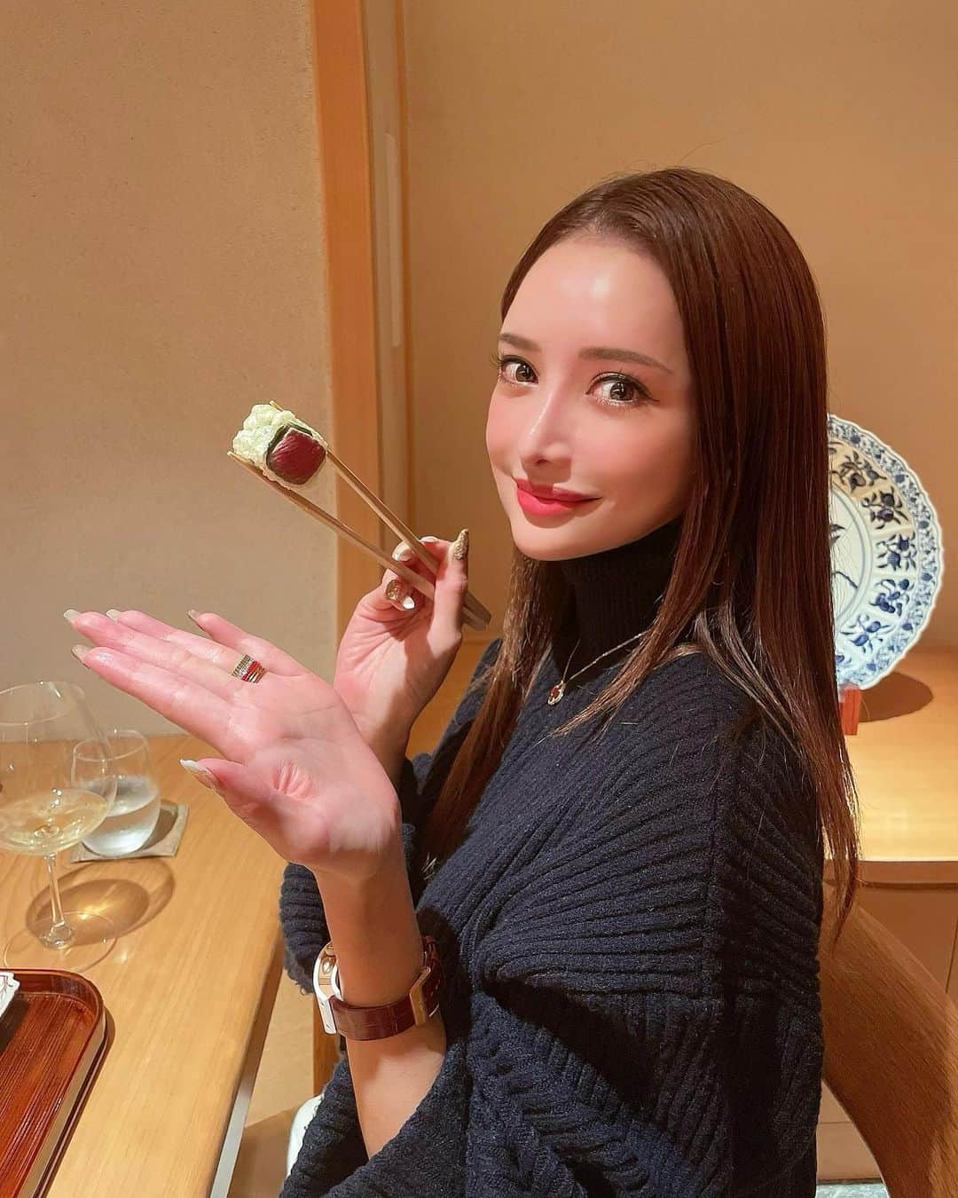 伊東亜梨沙さんのインスタグラム写真 - (伊東亜梨沙Instagram)「大好きなたきや🍤で ゆーこちゃんとデート👭🏻❤️ . もう最高すぎた....🥺 いつも最高だけどこの時期のたきやはいっちばん好き😆❤️ 白子の天ぷら100個くらい食べたかった。笑 . .  @lapis_eyelash_nail の @lapis_chihiro さんに マツエクリペアしてもらったから 写真盛れた🥺❣️ いつも私のまつ毛をお世話していただいてありがとうございます👀w . . #たきや #麻布十番たきや #天麩羅 #天ぷら #予約困難店 #foodie #tokyogourmet #東京グルメ #ありログ #麻布十番グルメ #マツエク #lapis #ラピス」11月11日 18時55分 - arisa__917m