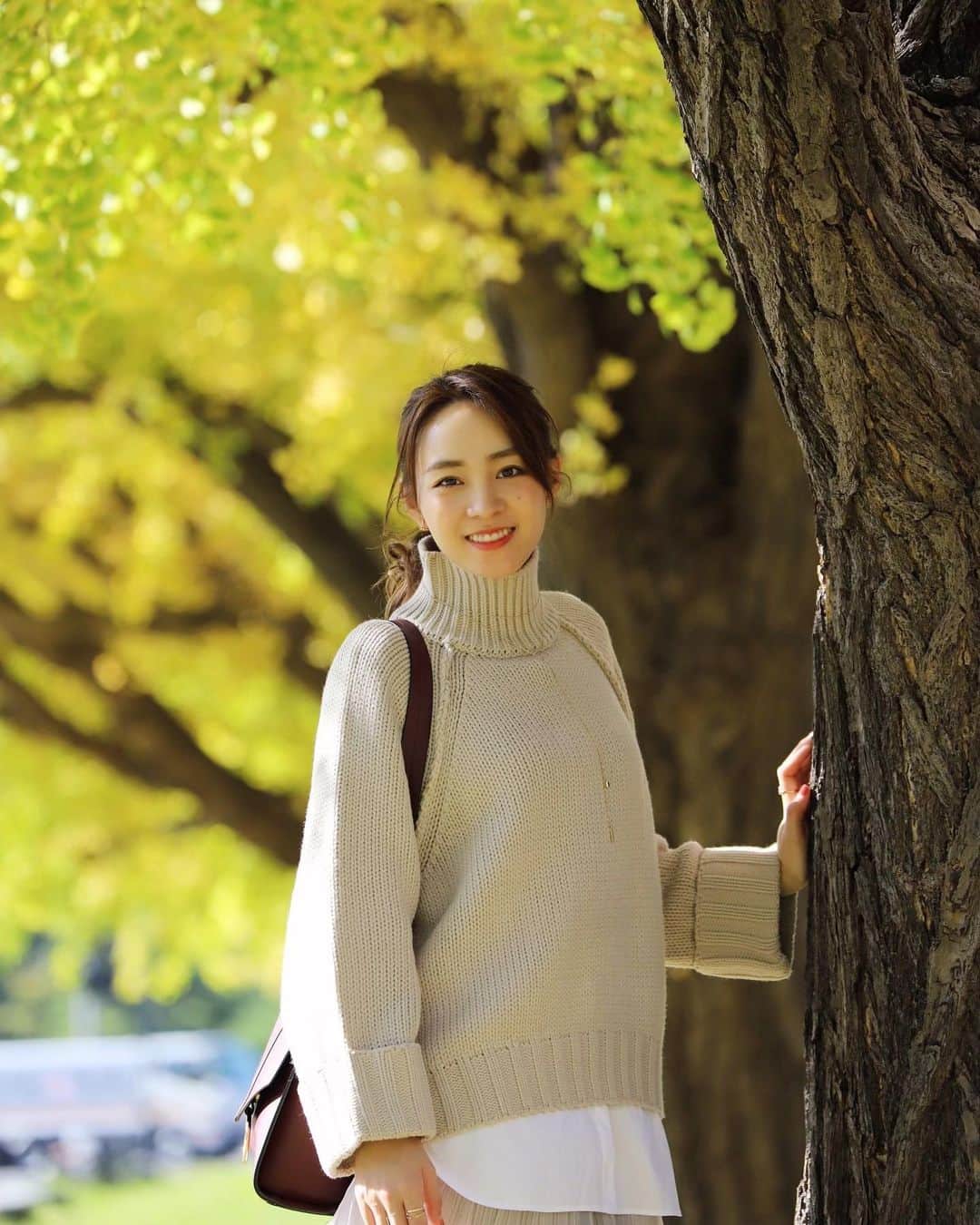 利水翔さんのインスタグラム写真 - (利水翔Instagram)「. Autumn coordinate🍂🌾🍁🍠 ⁡ラテニットに☕️ 合わせてベージュコーデ😊🤍 ⁡ ⁡ ⁡ ⁡ ⁡ ⁡ ⁡ ⁡ ⁡ ⁡ #enjoy #smile #ootd #happy #rienda #knit #beigecode」11月12日 17時32分 - tsubasa.toshimizu