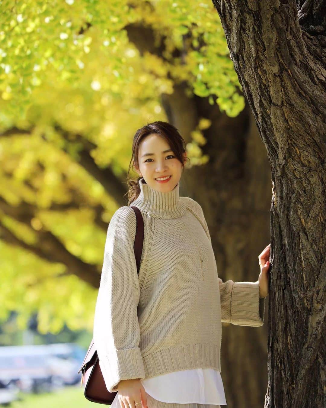 利水翔のインスタグラム：「. Autumn coordinate🍂🌾🍁🍠 ⁡ラテニットに☕️ 合わせてベージュコーデ😊🤍 ⁡ ⁡ ⁡ ⁡ ⁡ ⁡ ⁡ ⁡ ⁡ ⁡ #enjoy #smile #ootd #happy #rienda #knit #beigecode」