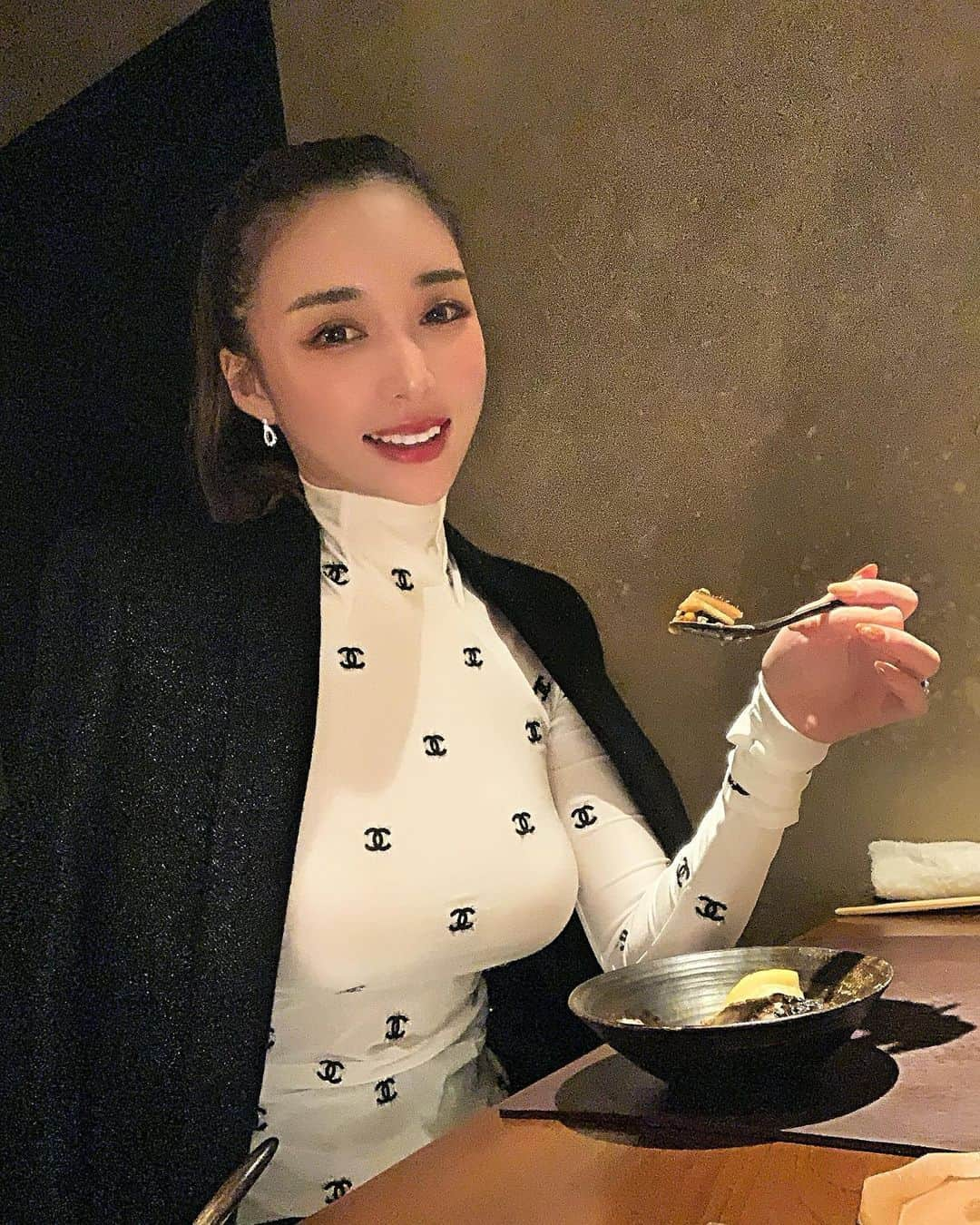 濱野りれさんのインスタグラム写真 - (濱野りれInstagram)「Enjoyed autumn "Aca"❤️ Spanish with Japanese food restaurant. The ingredients change with the seasons. So I will never get bored❤️ This time, Autumn saury and winter crab🦀✨  秋のAcaを楽しんできた❤️ スペシャリテは何個でも食べたくなるし、季節のパエリアも楽しみだしワインも美味しいし本当にすき🥺 次回は初個室❣️楽しみ❤️  #spanishfood #spanishfoodaca #aca #tokyoeats #tokyogourmet #kyotoeats #kyotogourmet #tokyofoodie #foodiegram #foodies #nihonbashi #スペイン料理aca #スペイン料理 #アカ #スペイン料理アカ #東京グルメ #日本橋グルメ #京都グルメ #予約困難店」11月12日 17時59分 - riregram