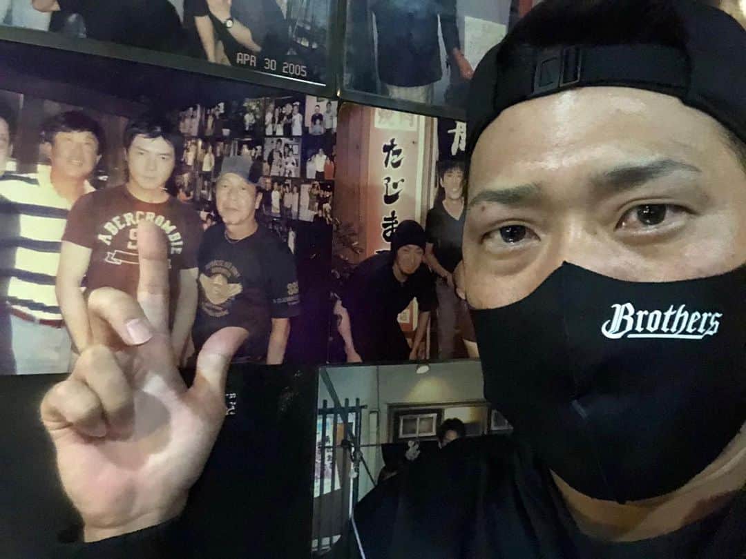 のインスタグラム：「晩安、林桑！🇹🇼  先日外食した時に林監督を見つけました🙆‍♂️ 今年は中信兄弟でお世話になりました。  飲食代 は林監督にツケておきましたので 日本に来られた時はお支払い願います👏  台湾野球ファンの皆様。台湾メディアの方々。 林監督に伝えておいて下さいよろしくお願いします  之前在外面吃飯時發現林桑 在中信兄弟時受林桑照顧了  餐費先用林總教練的名義賒帳 林桑來日本時還麻煩來付一下錢唷  台灣的球迷朋友與媒體朋友們 麻煩幫忙轉告林桑一下囉  #中信兄弟 #阪神タイガース #林威助　さん #高野圭佑」