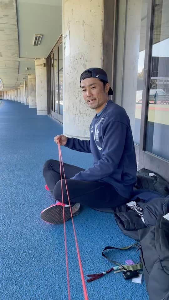 末續慎吾のインスタグラム：「いてっ、あちっ。  いてっ！  いや  あちっ！  アーース。  #熱いシリーズ#王道#練習後#ゴムゴムの実を食べたいあち」