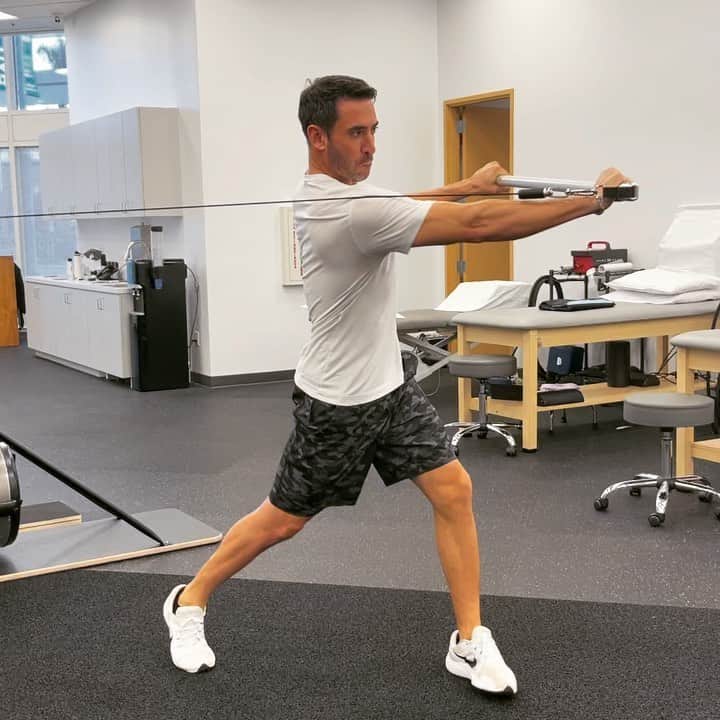 のインスタグラム：「Change your body + change your mind! #tranformation #hardwork #growth」