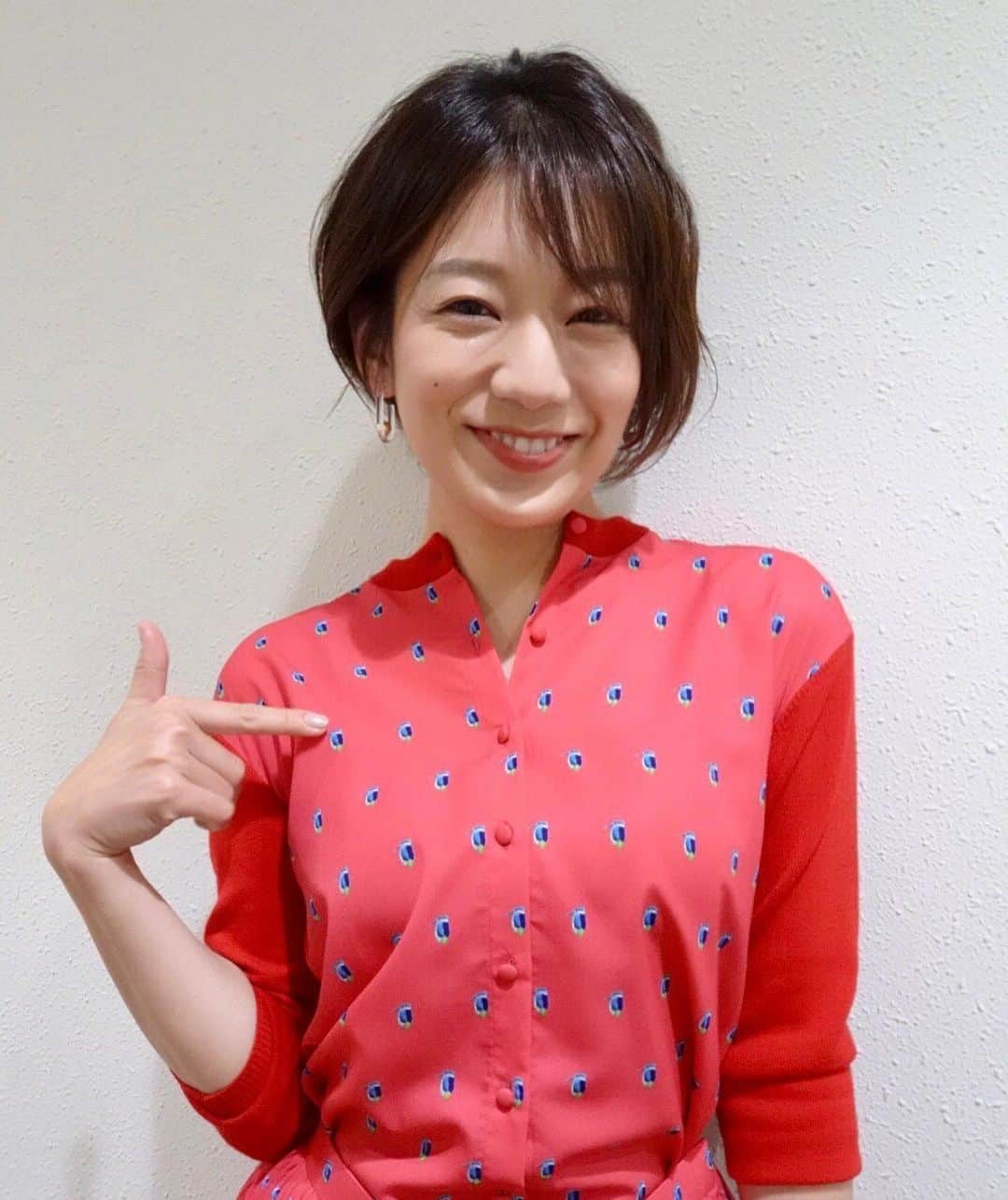 佐藤美希さんのインスタグラム写真 - (佐藤美希Instagram)「よじごじDaysご覧いただいた方ありがとうございました！ サイクリング旅第3弾は紅葉が見頃の那須塩原🍁  衣装→ @canaco_official_  上下共にカワセミデザイン🦜 花柄？と思っていたらミニサイズカワセミがいっぱいでした！  #よじごじDays #よじごじ  #サイクリング #那須塩原 #紅葉 #canaco_  #canaco  #カワセミ #サイクリングロケで鍛えられてます #トレーニング #🚴‍♀️ #回数重ねる度に傾斜乗り越えられるようになってきました」11月12日 19時10分 - satomiki0626