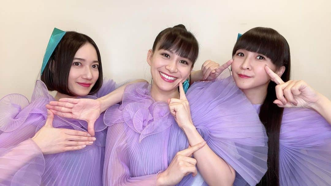 Perfumeさんのインスタグラム写真 - (PerfumeInstagram)「「Reframe Tour 2021」LINE CUBE SHIBUYAで本日開幕しました！ ご来場いただいた皆様ありがとうございました！ これからご来場いただくみなさま、アップデートされた本作をどうぞお楽しみに✨  Kicked Off “Reframe Tour 2021” at LINE CUBE SHIBUYA, TOKYO!  #prfm #ReframeTour2021」11月12日 20時48分 - prfm_official