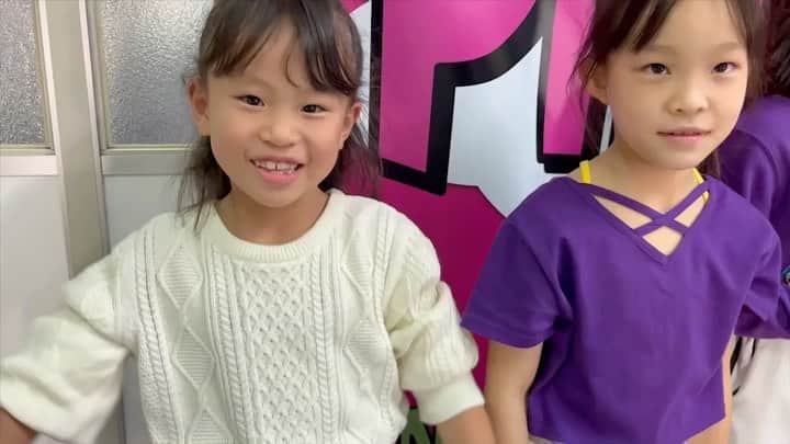 近賀ゆかりのインスタグラム：「💜💜💜 FROM @pinkchild_dance  #かわいい #嬉しい #みなさん　も #踊ってみませんか ？ #その時は  #タグ付けしてね」
