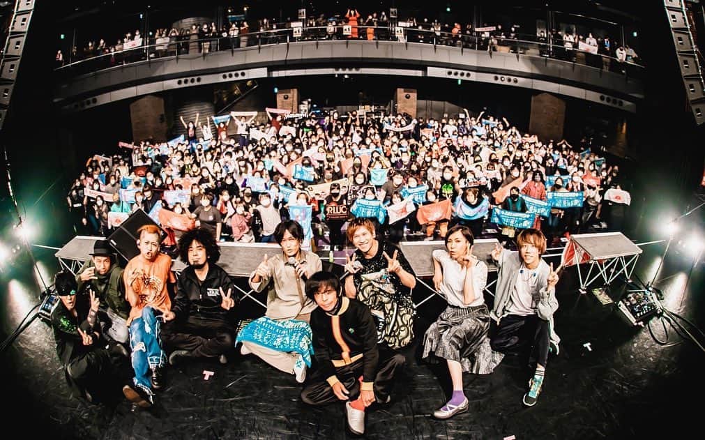 セキはん（コロナナモレモモ）さんのインスタグラム写真 - (セキはん（コロナナモレモモ）Instagram)「真剣2マン遊VIVA2021 渋谷O-EAST w/ バックドロップシンデレラ  わしがフロアで騒ぐことが心の底から好きになったのは 完全にこのバンドのせい⠉̭⃞𖠚ˊ˗  遊VIVA3日目(年内の渋谷ラスト初日) thanx バックドロップシンデレラ！ (先週の秋田 盛岡2マンも楽しすぎた)  photo by(@yamada_mphoto)  #真剣2マン遊VIVA #オメでたい頭でなにより#バックドロップシンデレラ #渋谷 #渋谷O-EAST #来てくれたみんなありがとう #生霊組もありがとう」11月12日 22時50分 - skeihan_ome