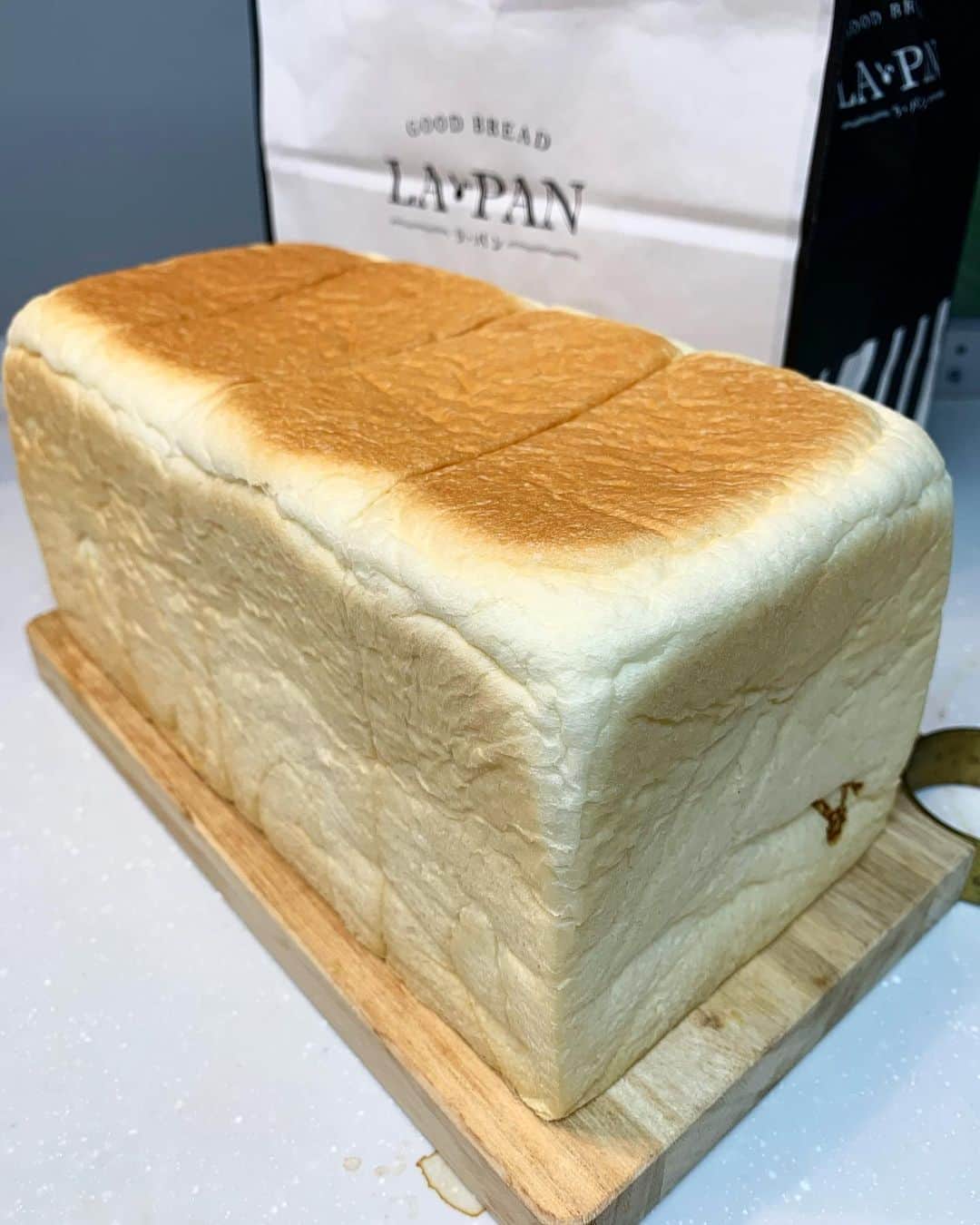 前田典子さんのインスタグラム写真 - (前田典子Instagram)「#ラパン　🐰 #高級クリーミー生食パン🍞 #いいにおい💕 😋 #美味しいパン #うさぎ🐰 #マエノリグルメ」11月13日 9時32分 - maenorichang