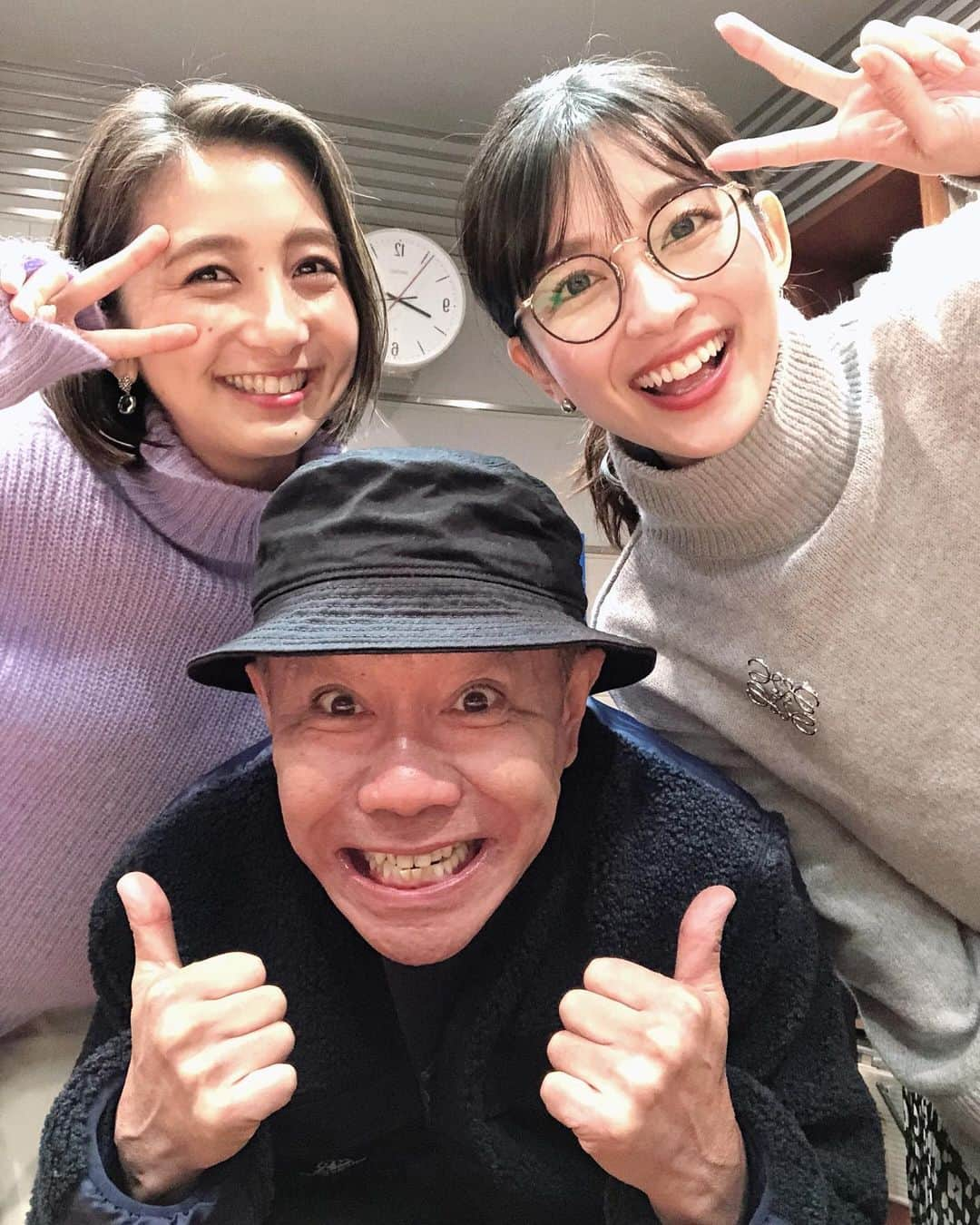 山本里菜さんのインスタグラム写真 - (山本里菜Instagram)「. のりさんと今日も朝からワイワイガチャガチャ楽しかった😍💕  #木梨の会　#木梨憲武　#のりさん　#tbsラジオ」11月13日 10時05分 - rinayamamoto_0622